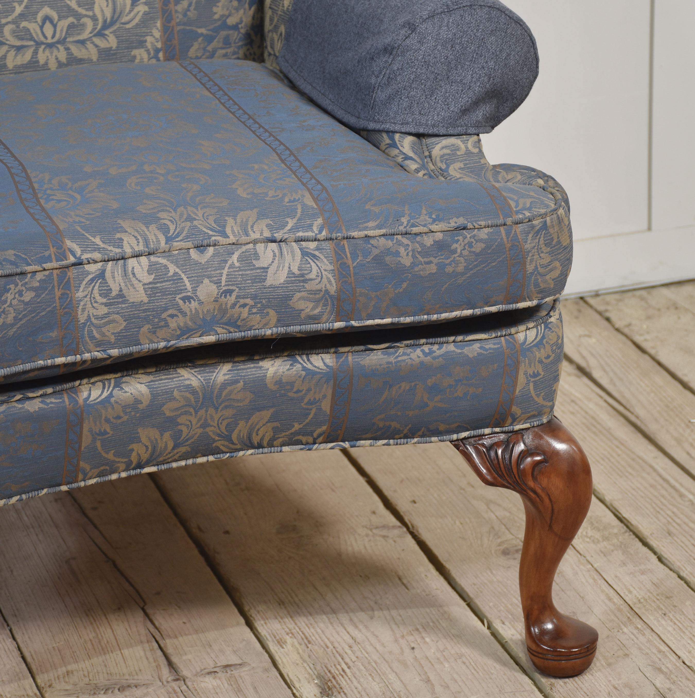Pair of Georgian style wingback armchairs For Sale 1