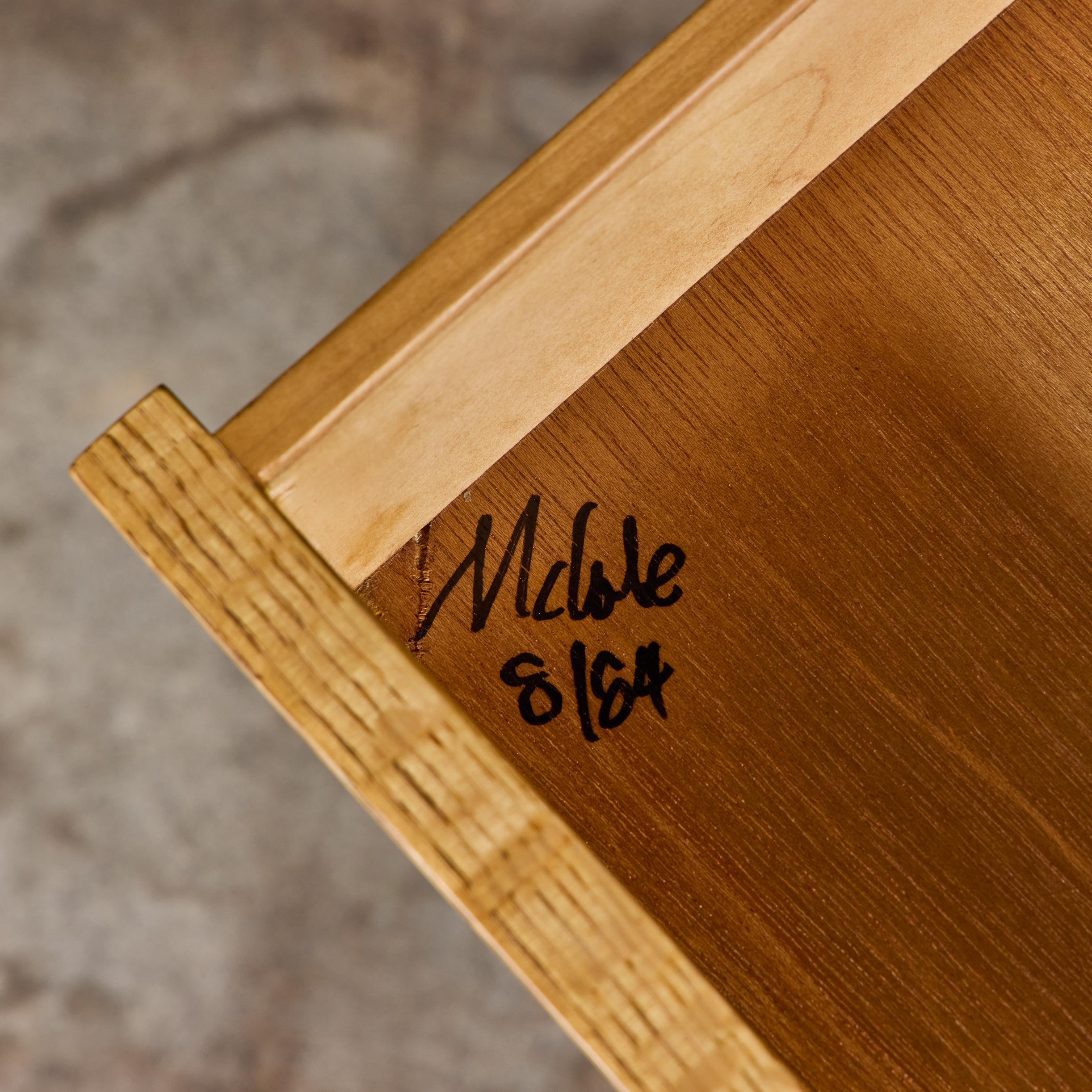 Coppia di comodini in Oak Oak di Gerald McCabe per Eon Furniture in vendita 12