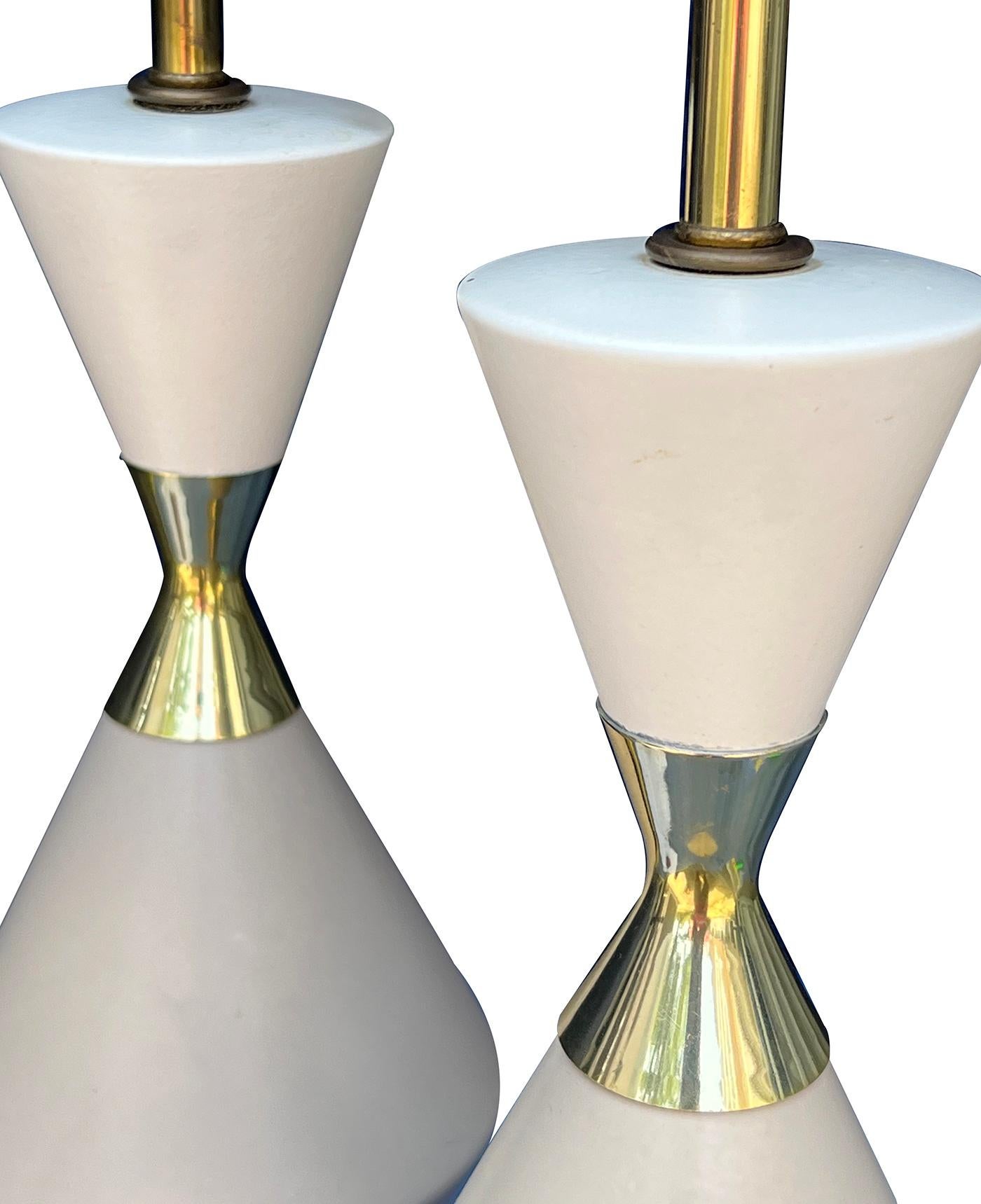 American Pair of Gerald Thurston 1950s Hourglass Tri-color Ceramic Lamps For Sale