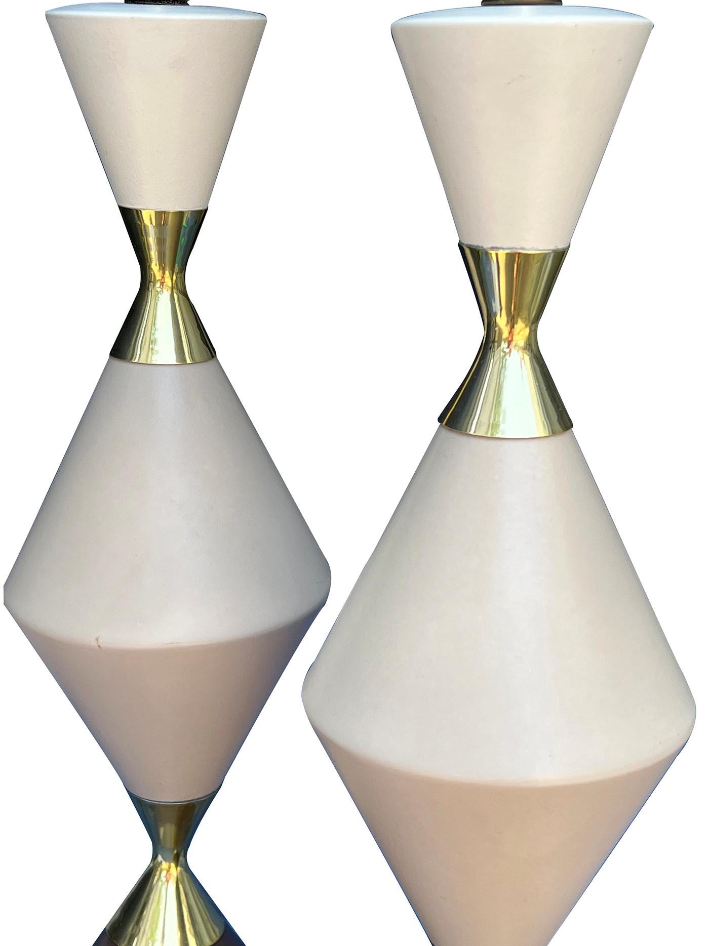 Pair of Gerald Thurston 1950s Hourglass Tri-color Ceramic Lamps In Good Condition For Sale In San Francisco, CA