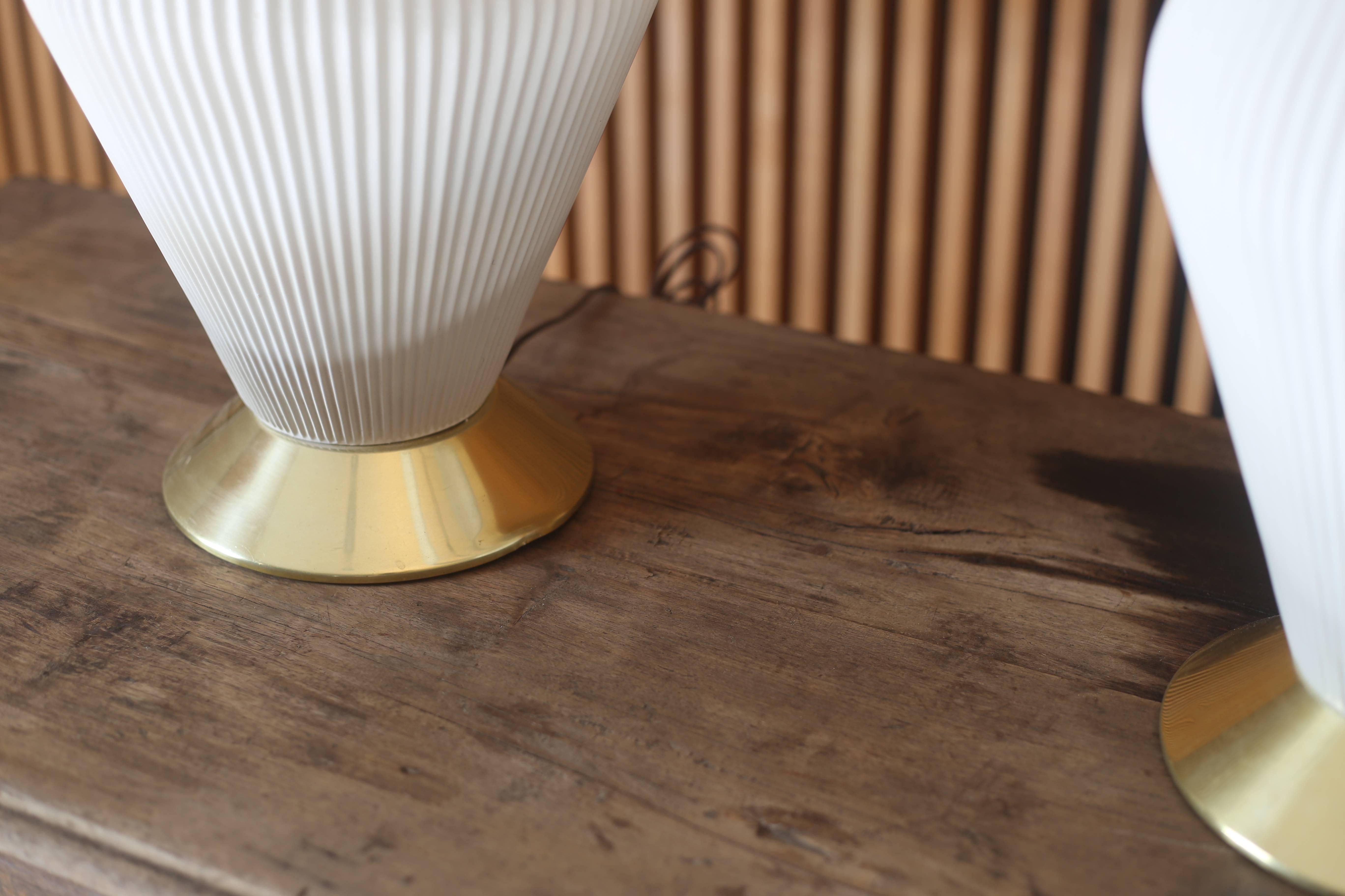 Mid-Century Modern Pair of Gerald Thurston for Lightolier Ceramic Table Lamps