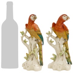 Paire de perroquets en porcelaine allemande du 19e siècle