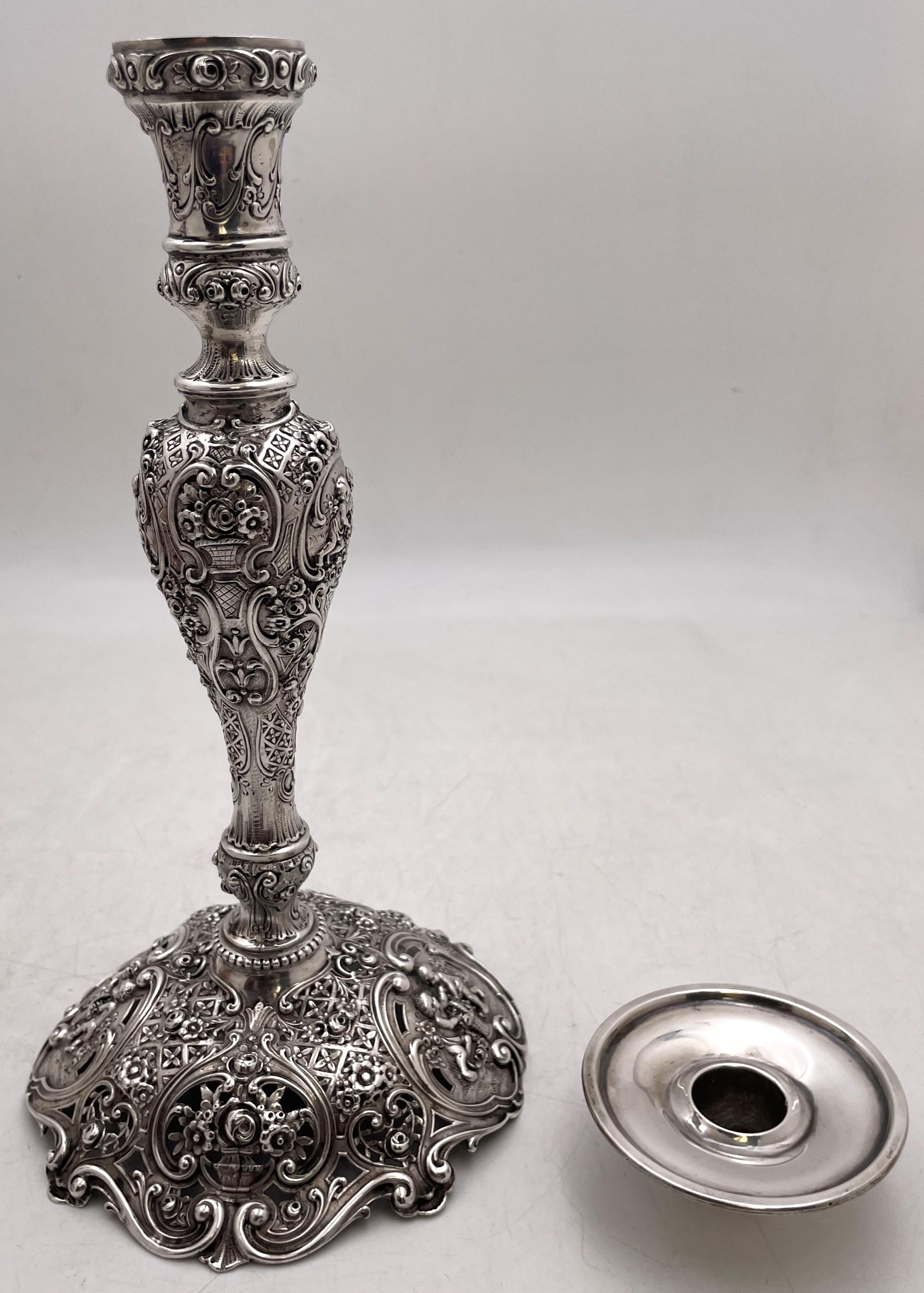 Argento Coppia di candelieri da Shabbat in argento tedesco continentale del XIX secolo Ornato in vendita