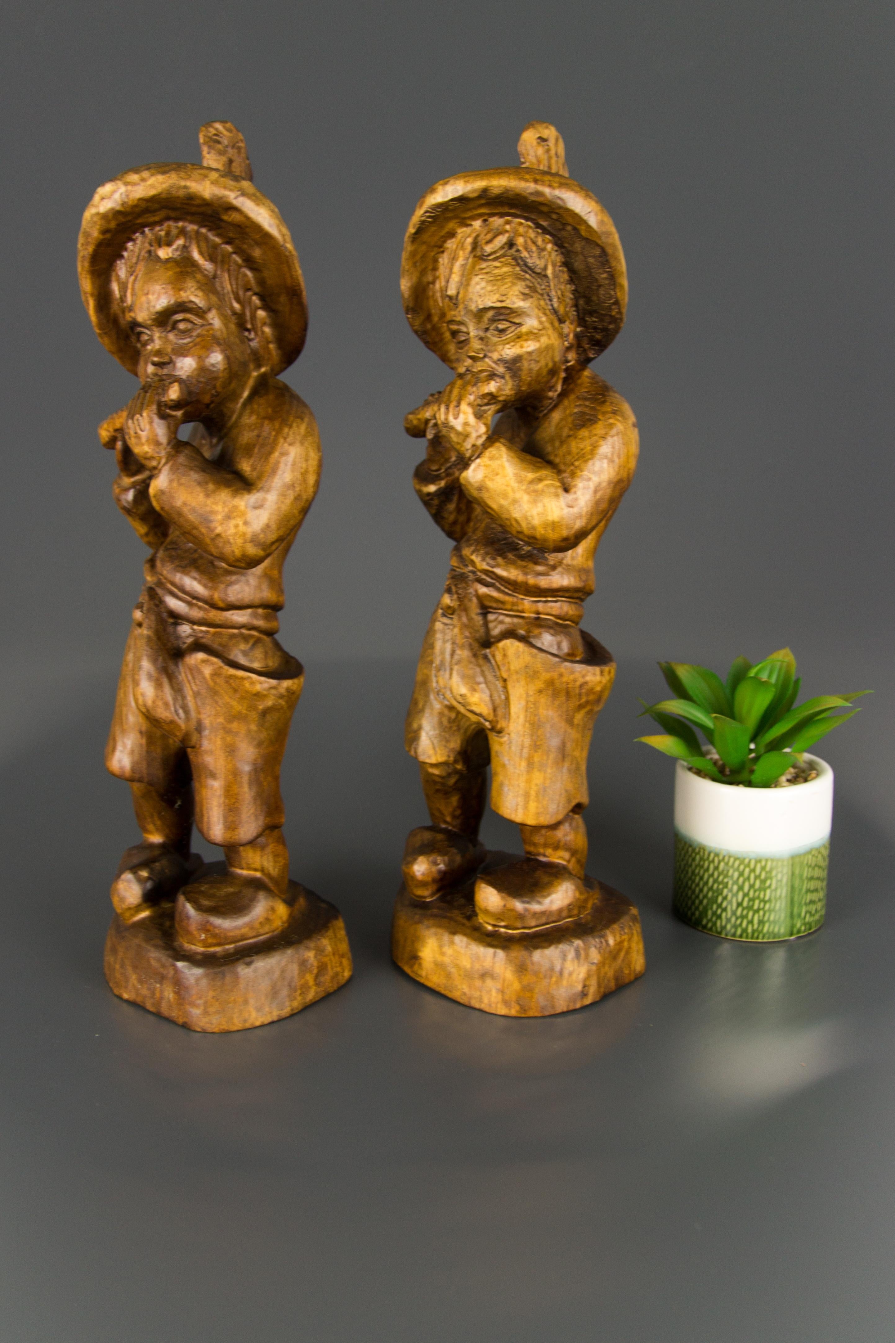 Pair of German Hand Carved Wood Figurative Sculptures of Two Boys Musicians For Sale 5