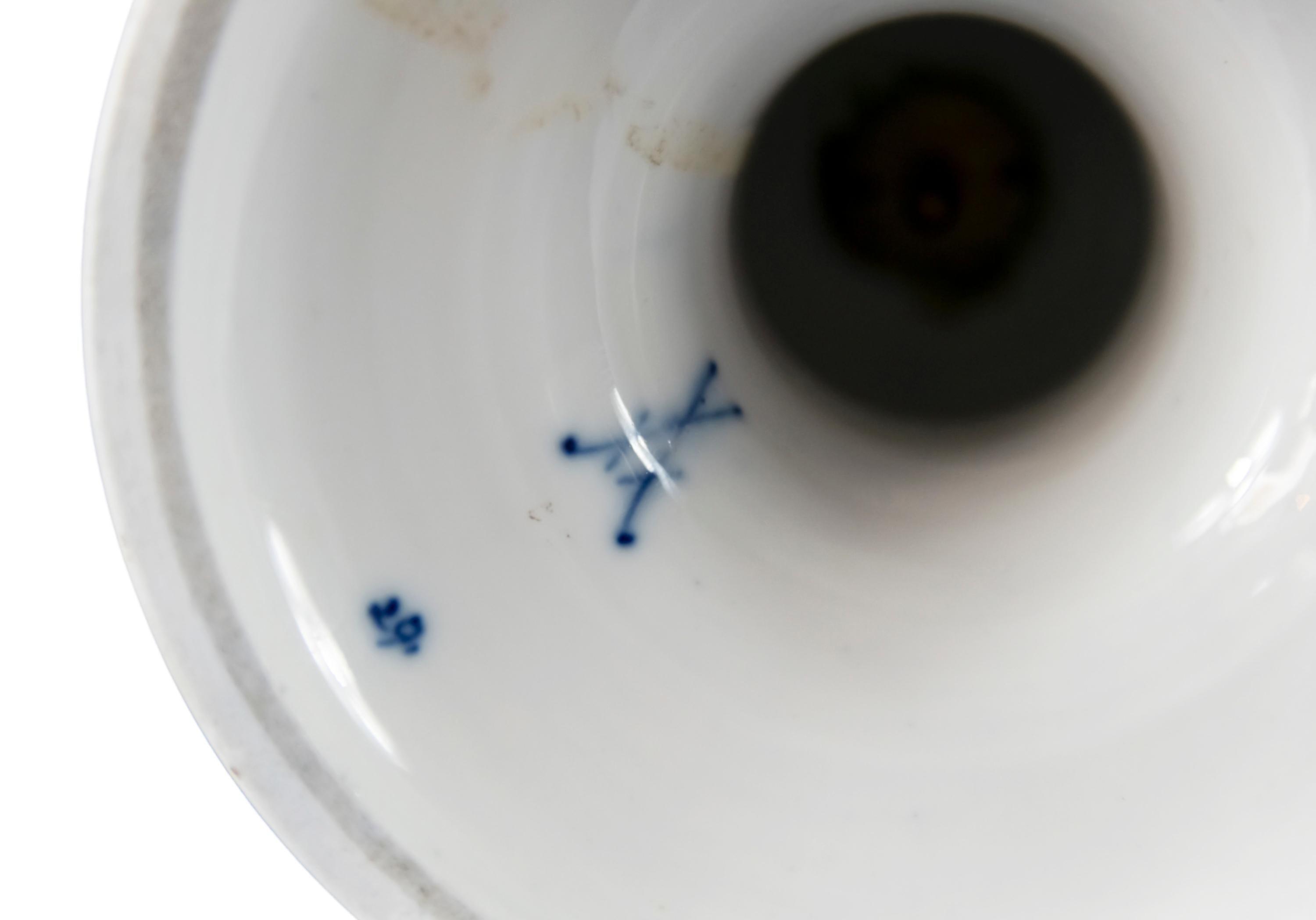 Pair of German Meissen Porcelain Cobalt Blue Vases For Sale 4