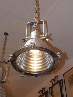 Paire de lampes de bateau allemandes en aluminium:: Wiska Co:: 20ème siècle