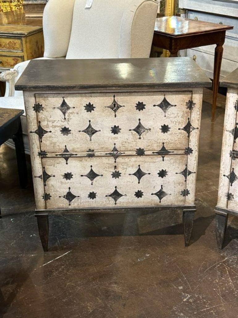 Italian Pair of German Neo-Classical Hand Painted Bedside Tables For Sale