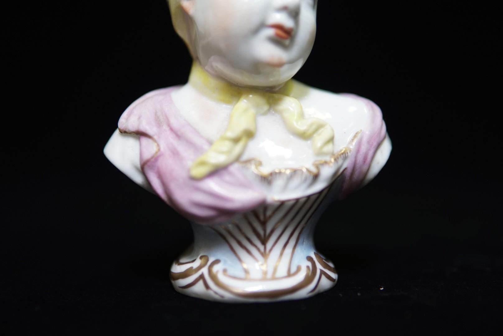 20th Century Pair of German Porcelain Bust of Babies
