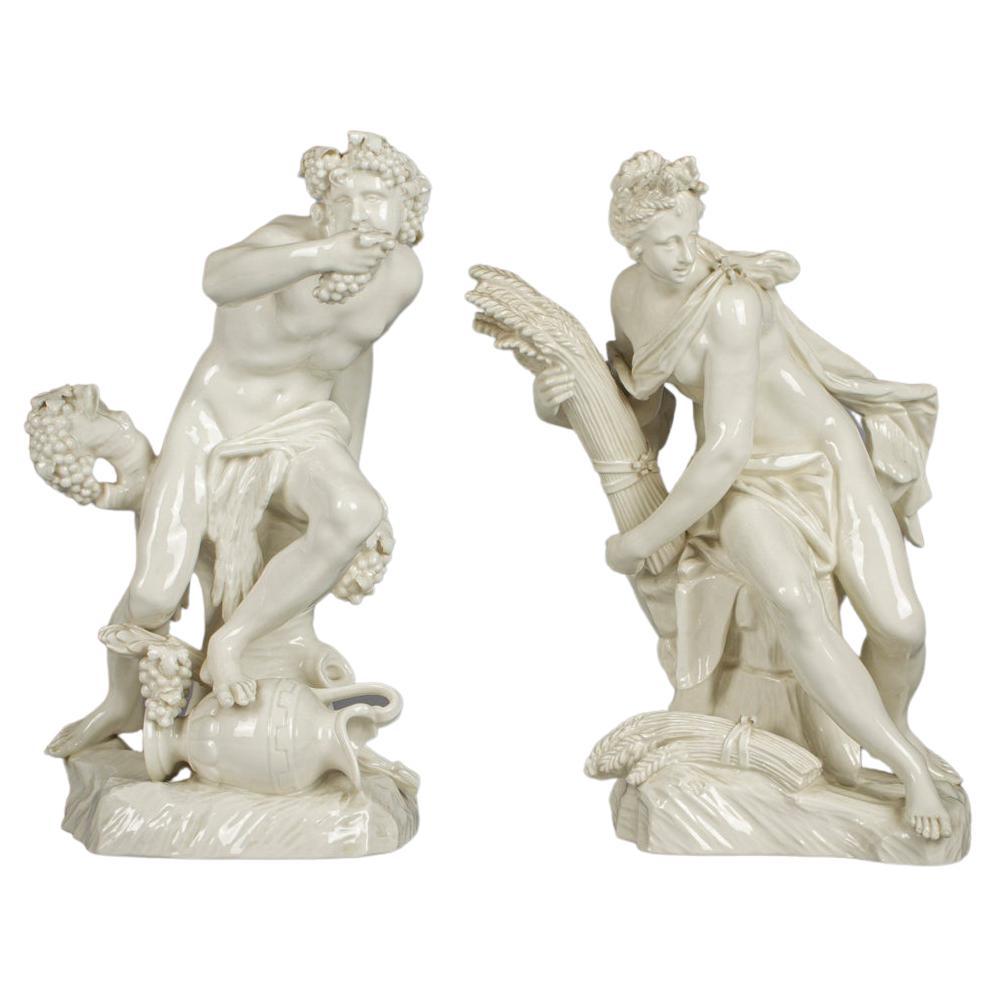 Paar deutsche Porzellanfiguren von Bacchus und Ceres, Nymphenburg, um 1900 im Angebot