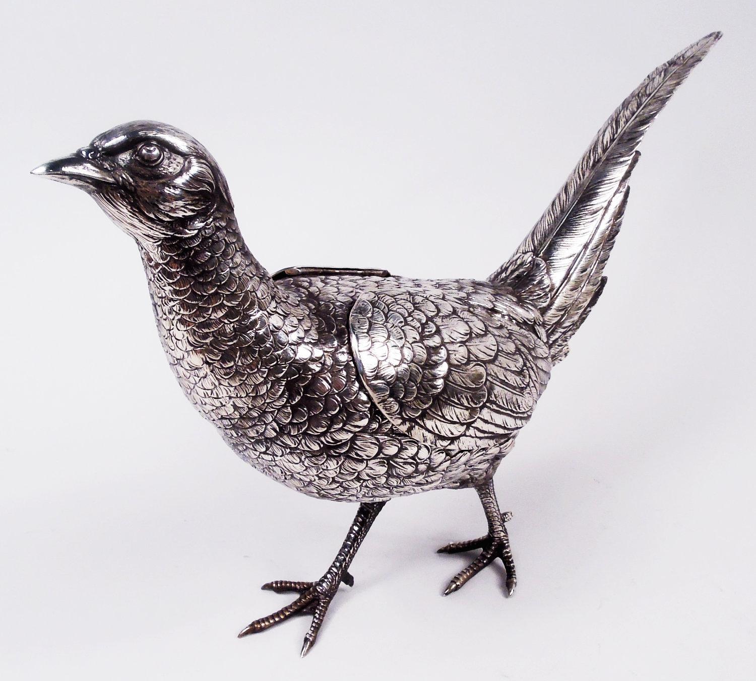 Pareja de aves de caza faisanes alemanes de plata con alas articuladas Eduardiano en venta