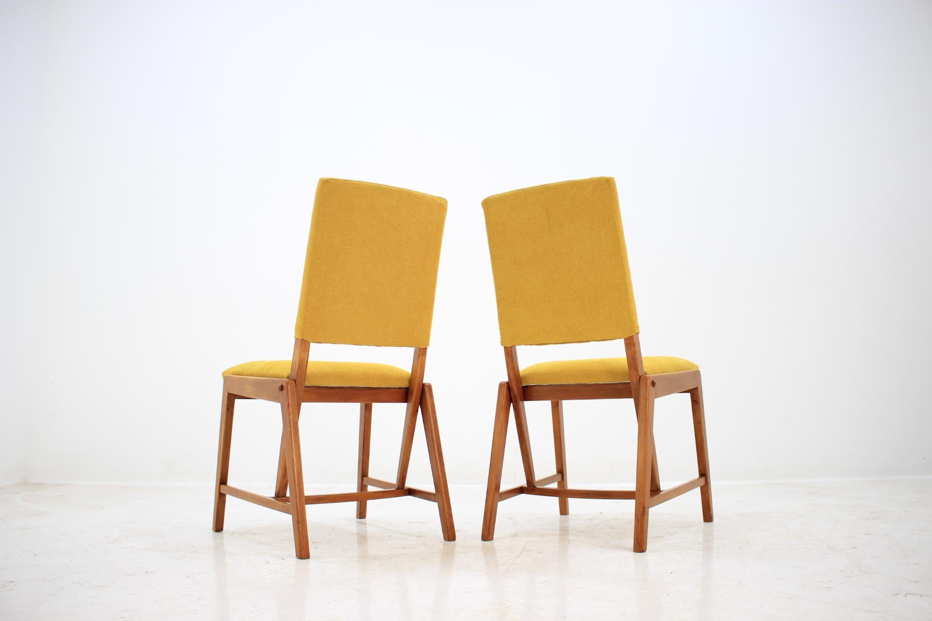 Pair of German Small Design Chairs, 1970s In Good Condition For Sale In Praha, CZ