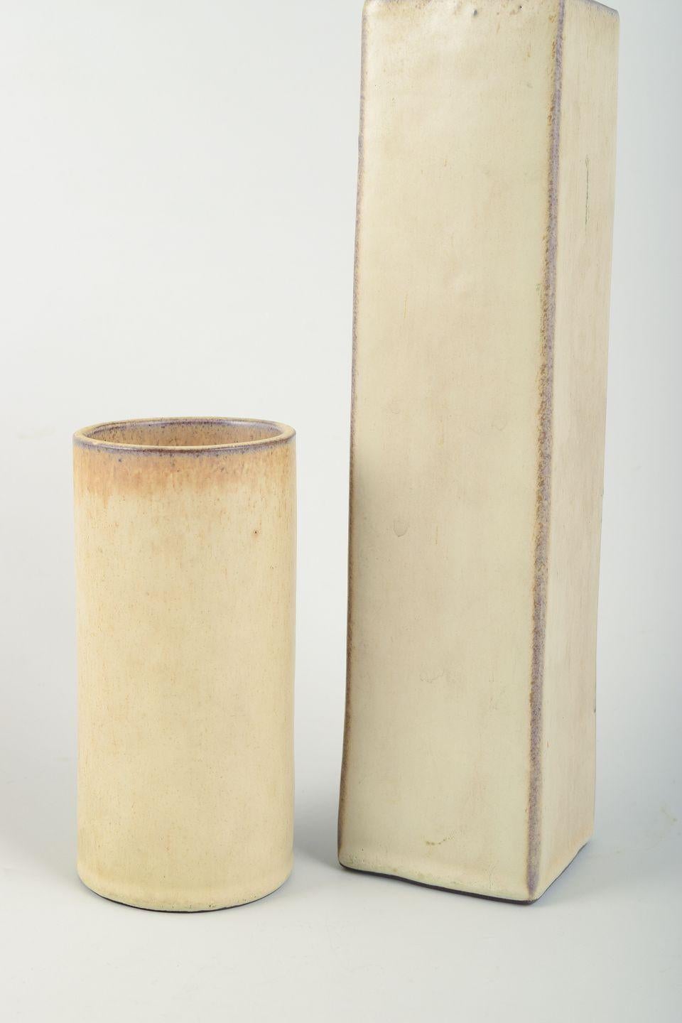 Moderno Coppia di vasi in Studio Pottery tedeschi. Metà del XX secolo. in vendita