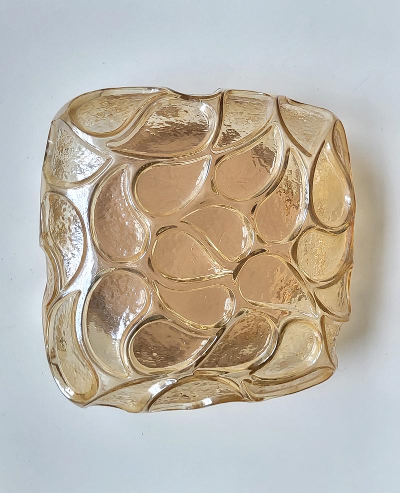 Paire de merveilleuses montures encastrées décoratives en verre géométrique 