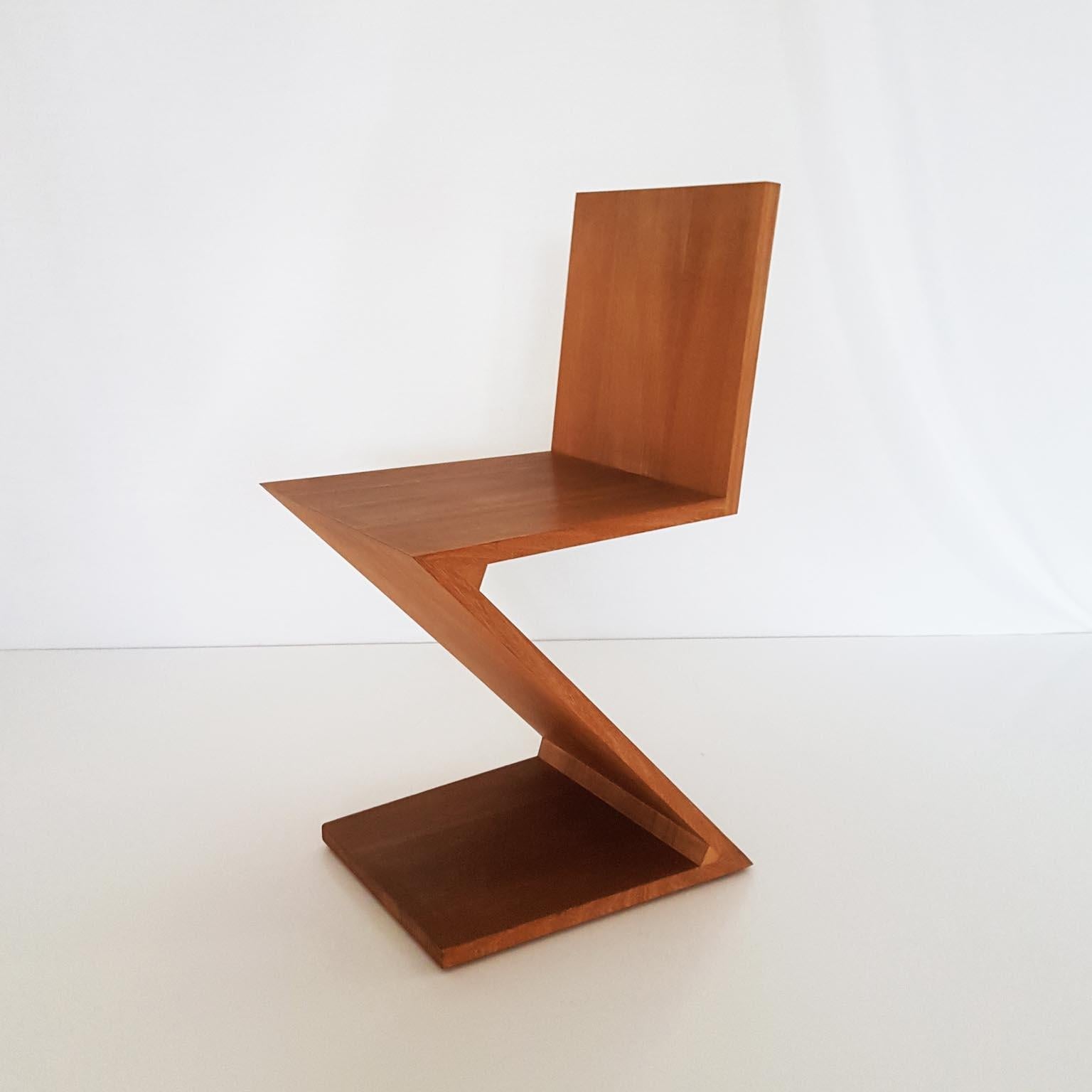Gerrit Rietvel Unfinished Natural Elm Wood Zig Zag Chair by Cassina, 1973 11