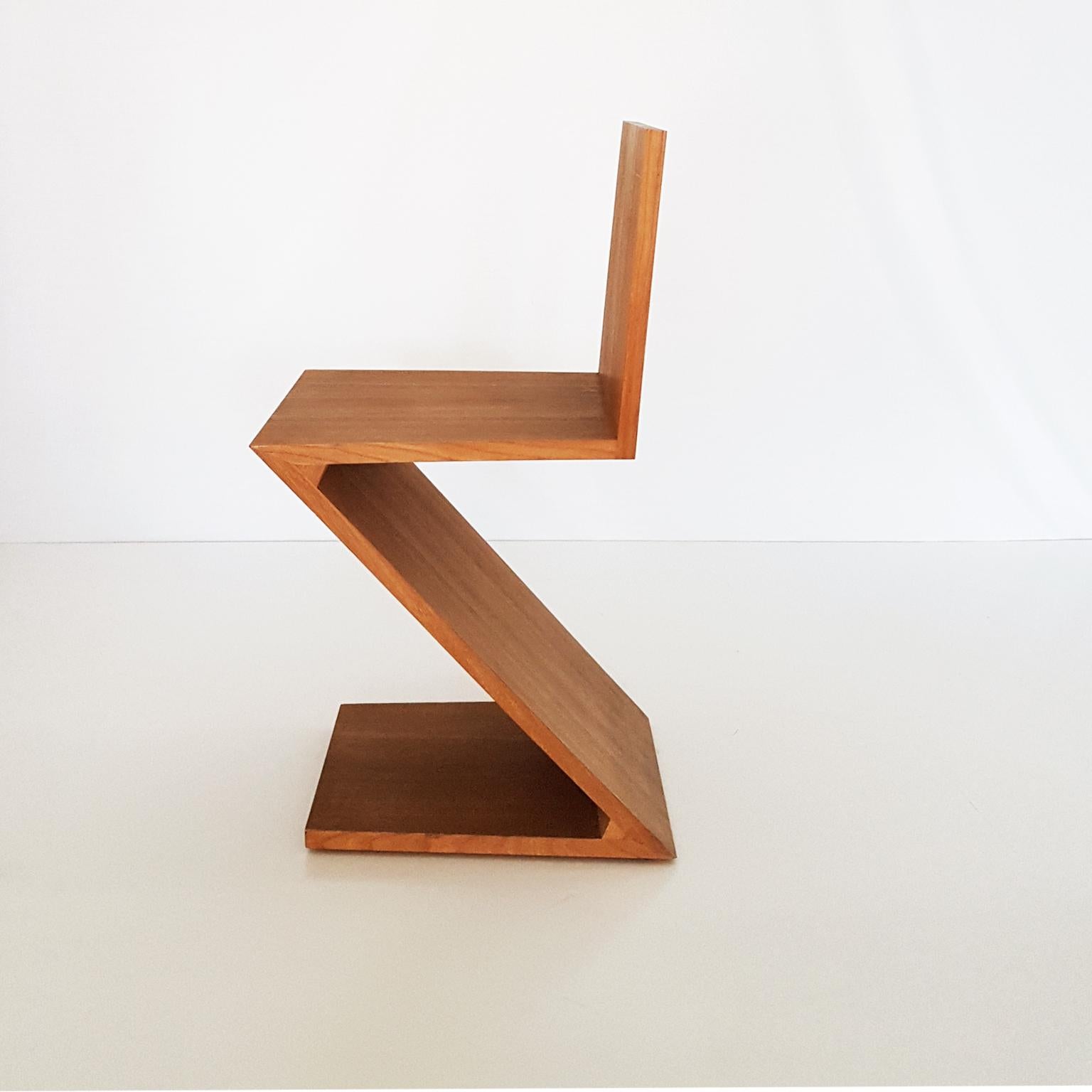 Modern Gerrit Rietvel Unfinished Natural Elm Wood Zig Zag Chair by Cassina, 1973