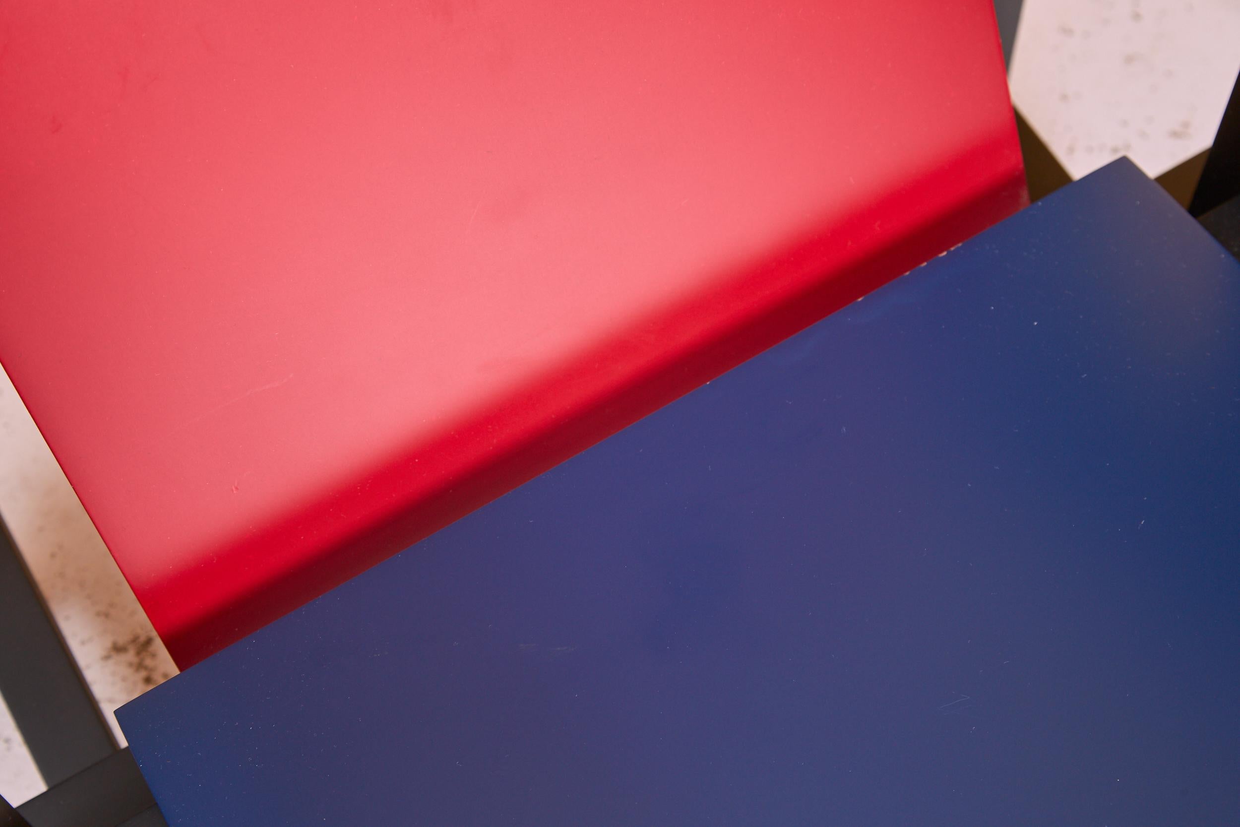 Pair of Gerrit Rietveld 'Red and Blue Chair' For Sale 5