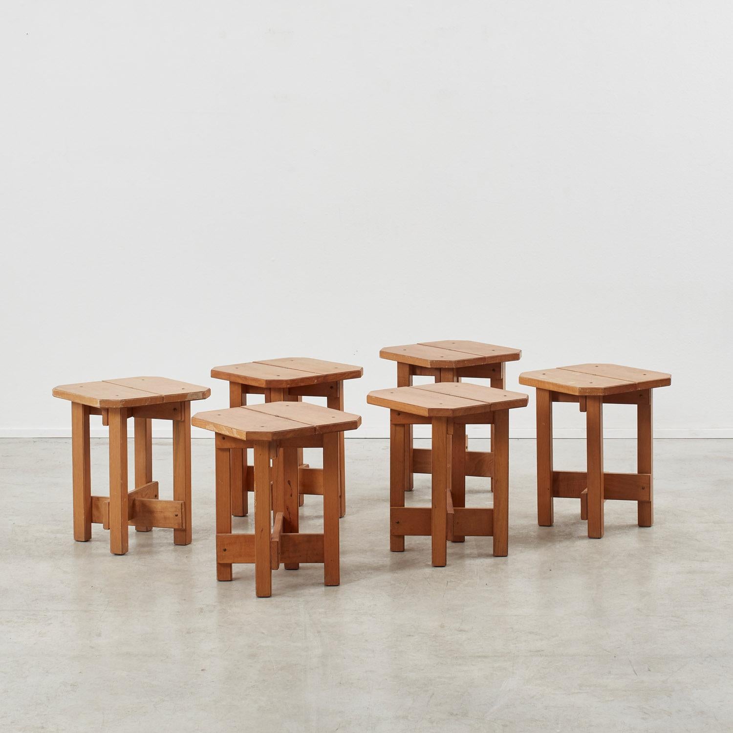 Dutch Pair of Gerrit Rietveld stools / side tables - Netherlands, 1970s. For Sale