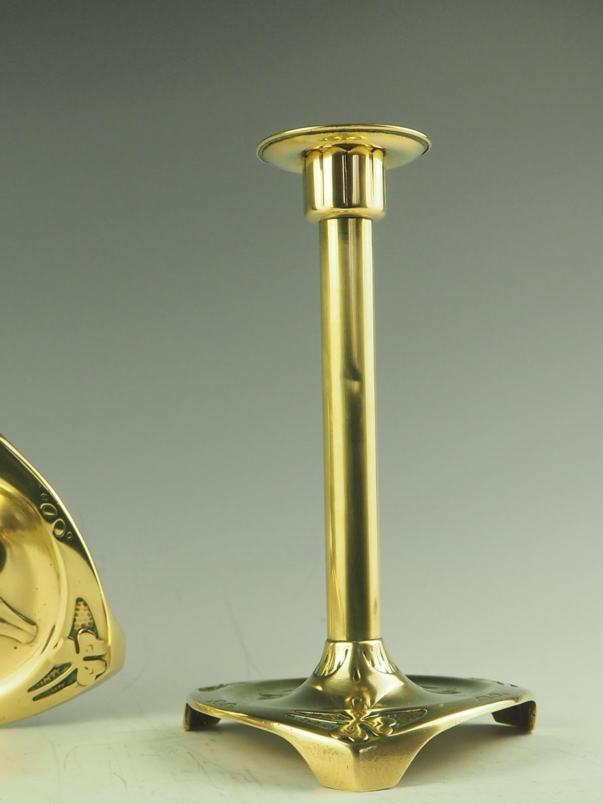 Coppia di portacandele a tre quadrifogli in ottone di Geschutzt Art Nouveau in vendita 6