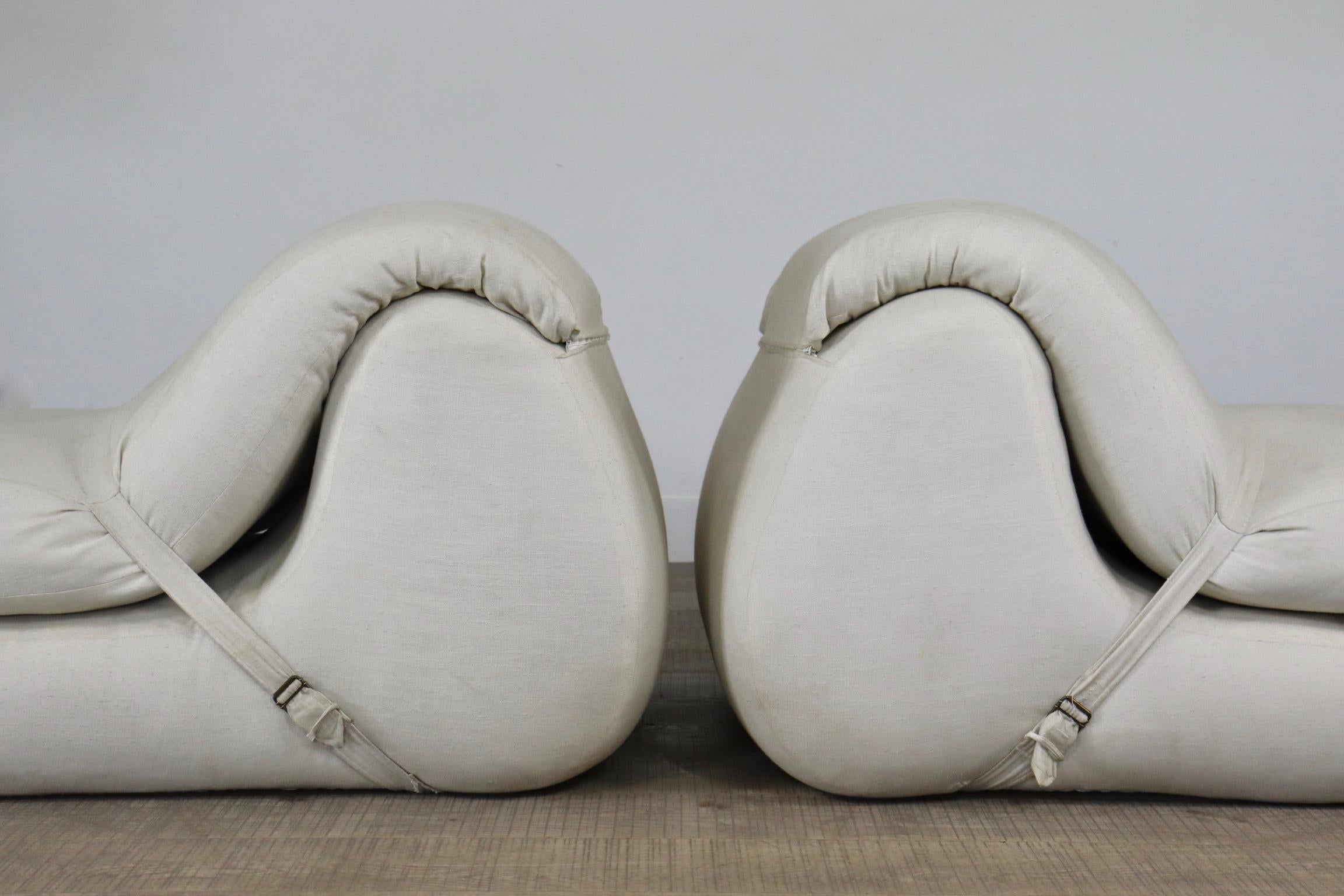 Pair of Ghiro Convertible lounge chairs by Umberto Catalano and Gianfranco Masi, 5
