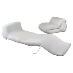 Vintage Pair of Ghiro Convertible lounge chairs by Umberto Catalano and Gianfranco Masi,