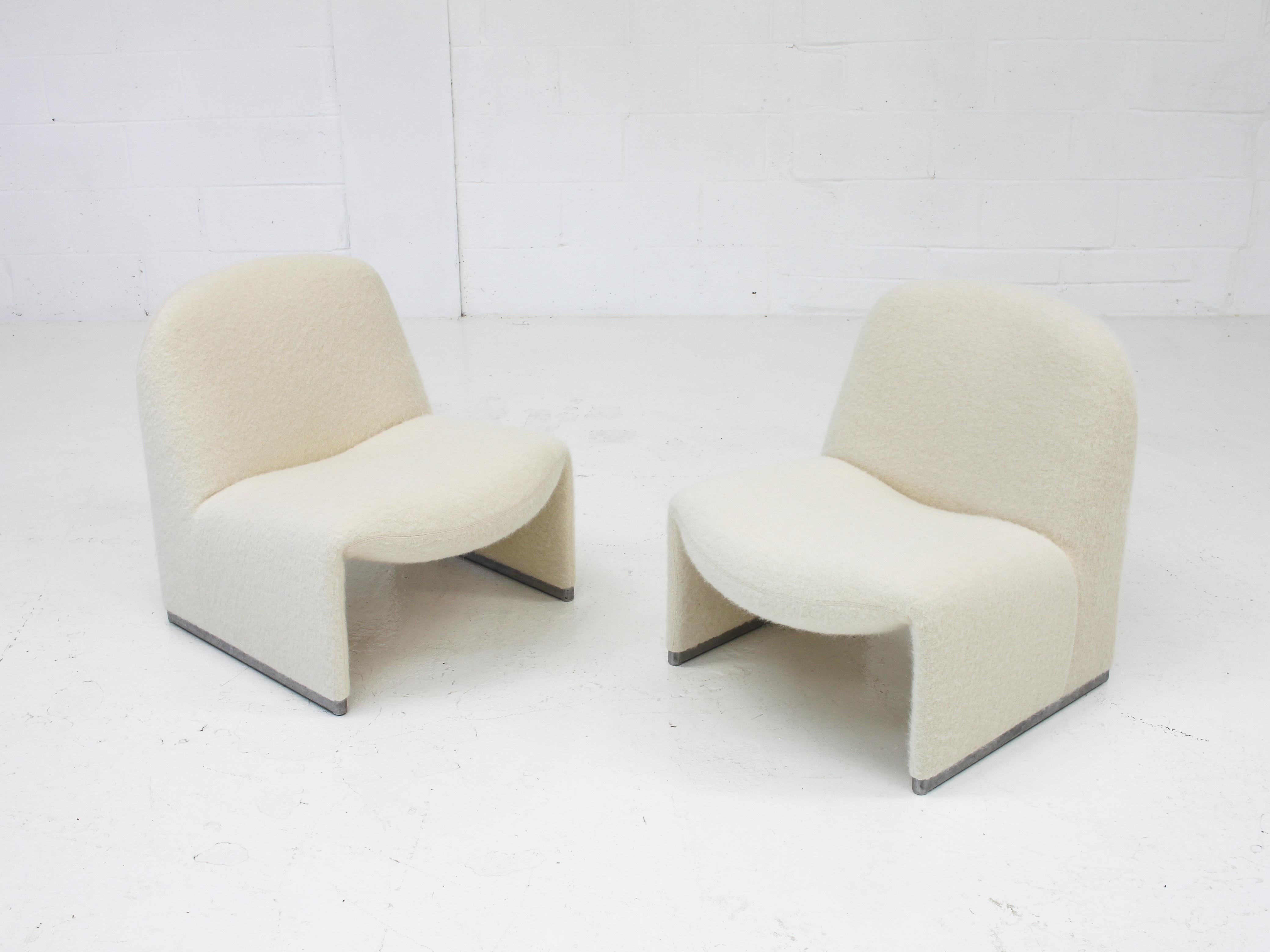 Pair of Giancarlo Piretti “Alky” Chairs in Fluffy Pierre Frey, Artifort, 1970s 3