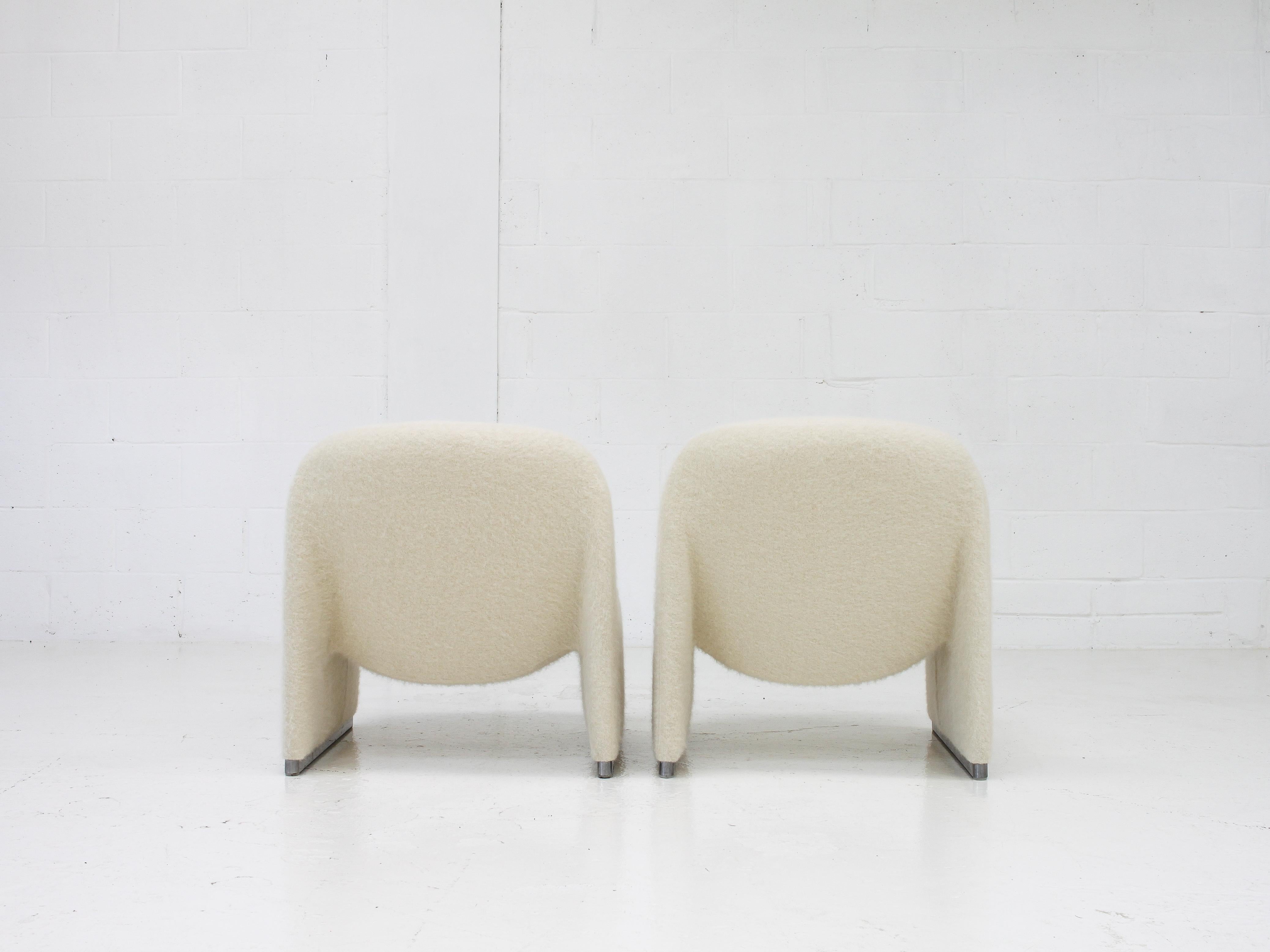 Pair of Giancarlo Piretti “Alky” Chairs in Fluffy Pierre Frey, Artifort, 1970s 7