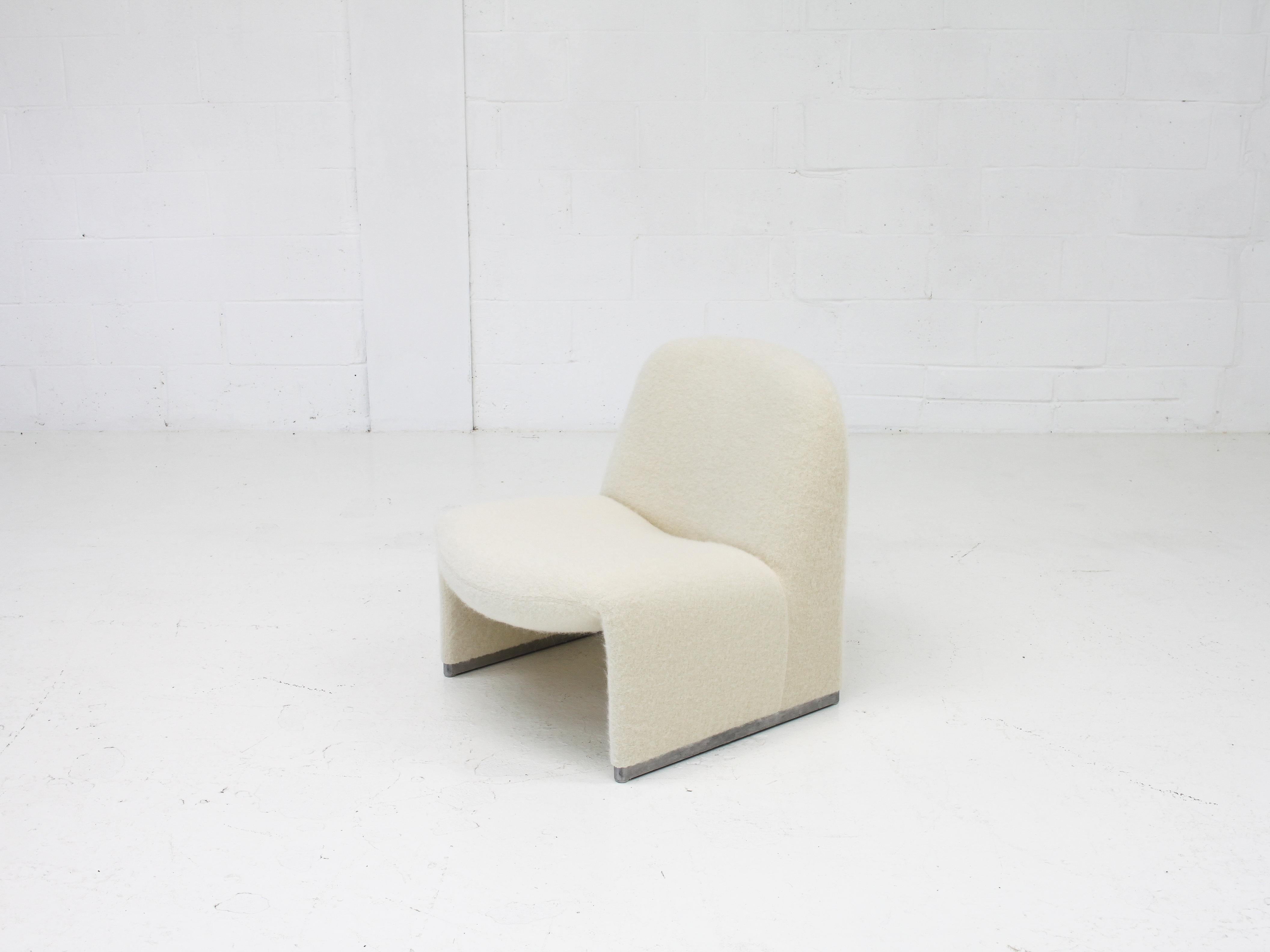 Pair of Giancarlo Piretti “Alky” Chairs in Fluffy Pierre Frey, Artifort, 1970s 9