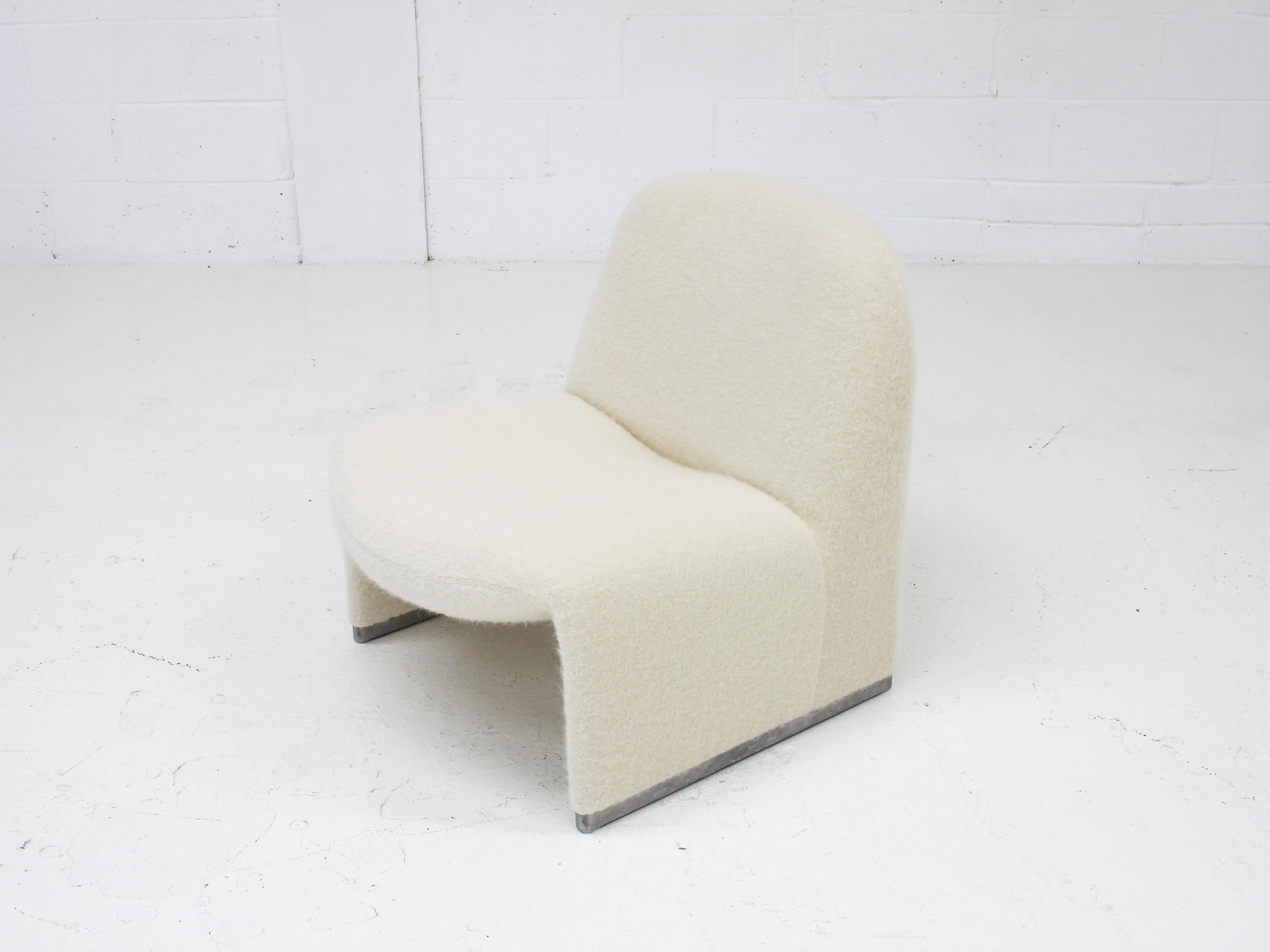 Pair of Giancarlo Piretti “Alky” Chairs in Fluffy Pierre Frey, Artifort, 1970s 11