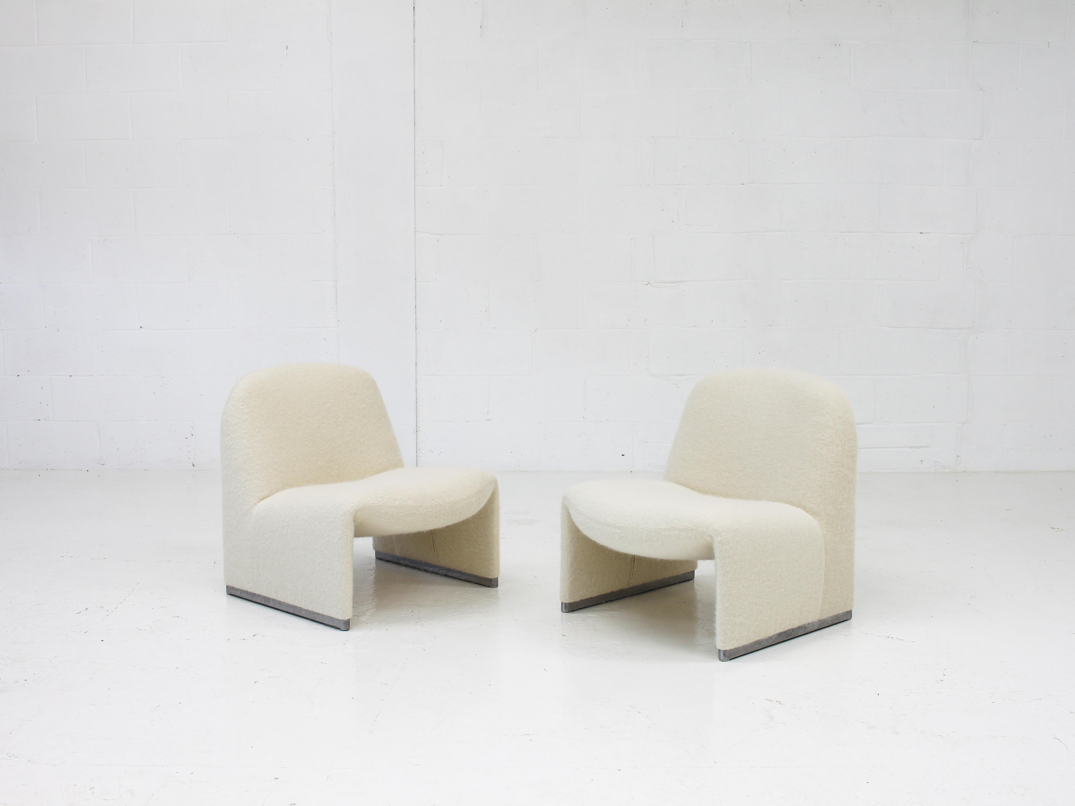 Steel Pair of Giancarlo Piretti “Alky” Chairs in Fluffy Pierre Frey, Artifort, 1970s