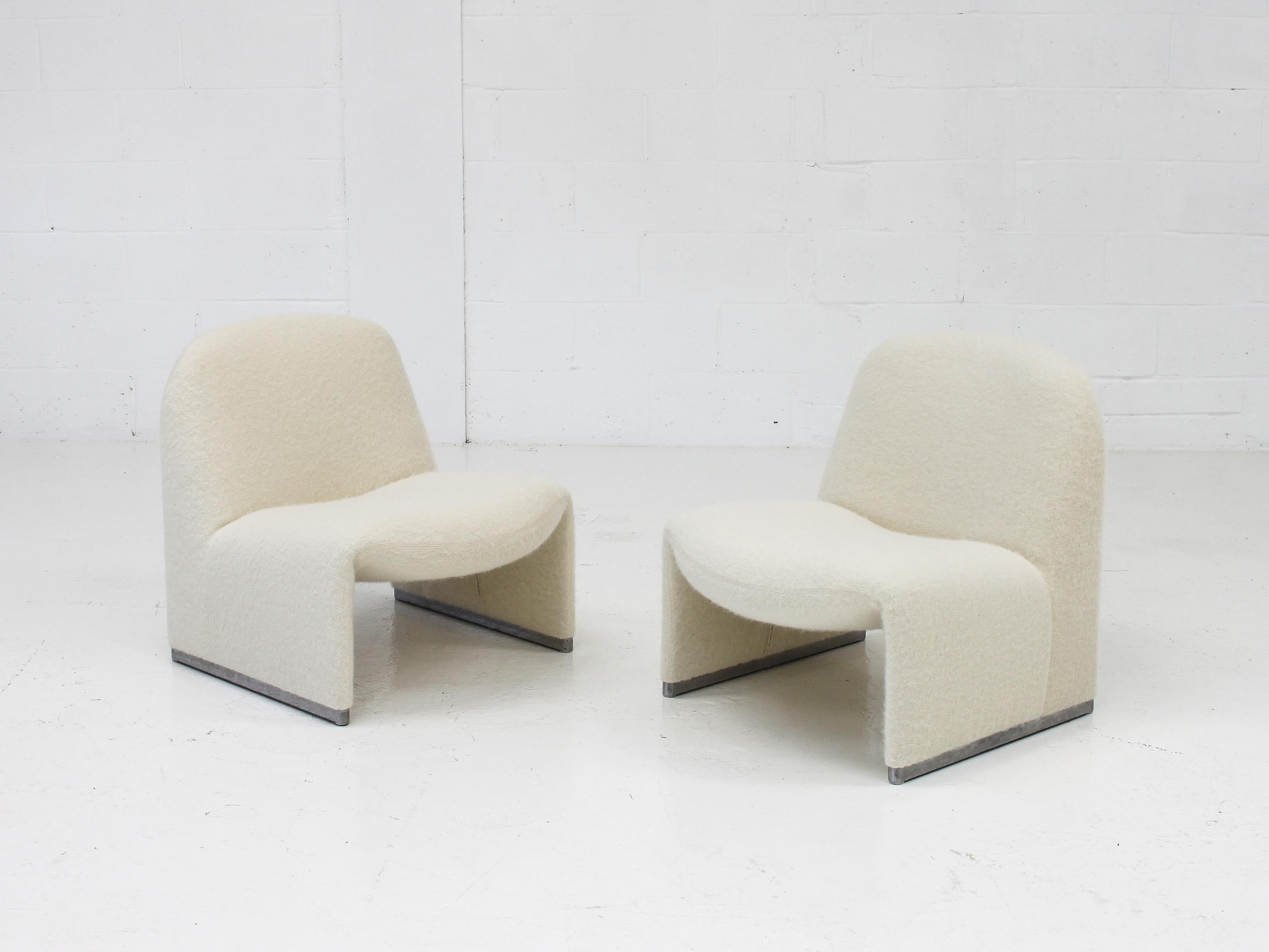 Pair of Giancarlo Piretti “Alky” Chairs in Fluffy Pierre Frey, Artifort, 1970s 1