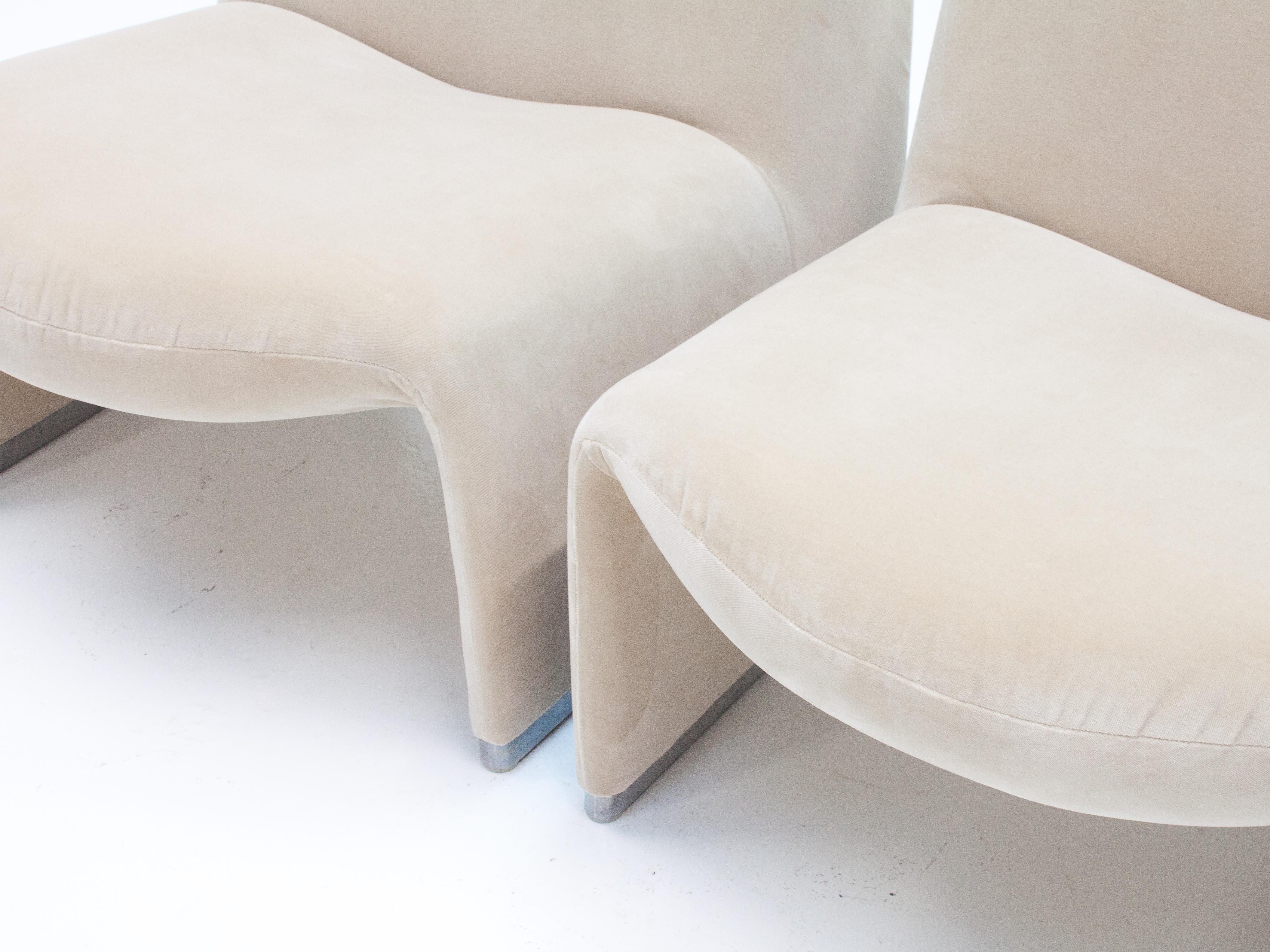 Pair of Giancarlo Piretti “Alky” Chairs in New Velvet, Artifort, 1970s 2