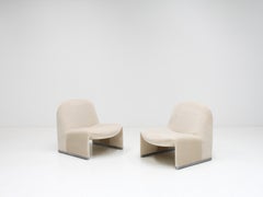 Paire de chaises Alky de Giancarlo Piretti en velours neuf, Artifort, 1970