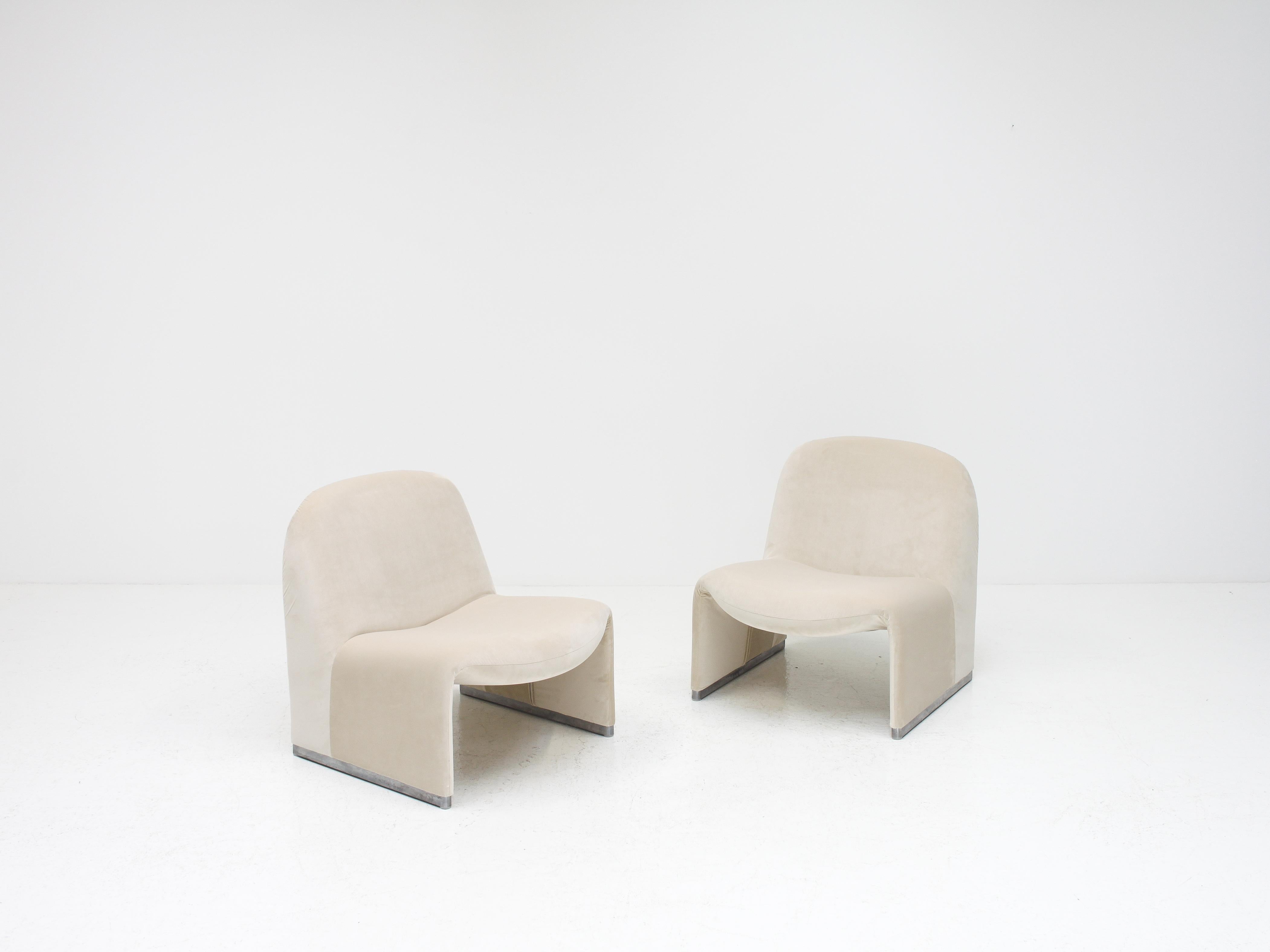 Dutch Giancarlo Piretti “Alky” Chairs in New Velvet, Artifort, 1970s - *Customizable*
