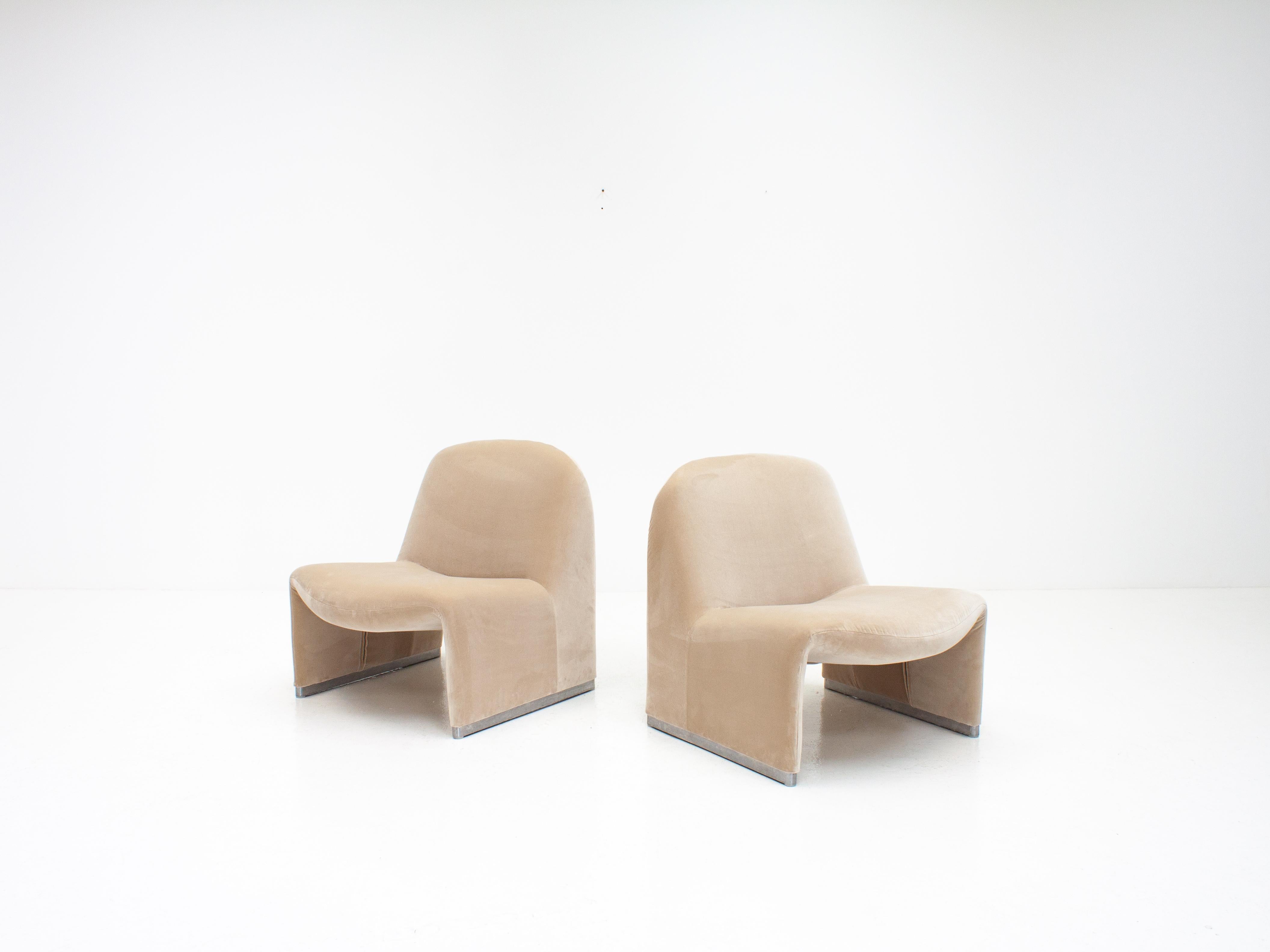 Steel Pair of Giancarlo Piretti “Alky” Chairs in New Velvet, Artifort, 1970s