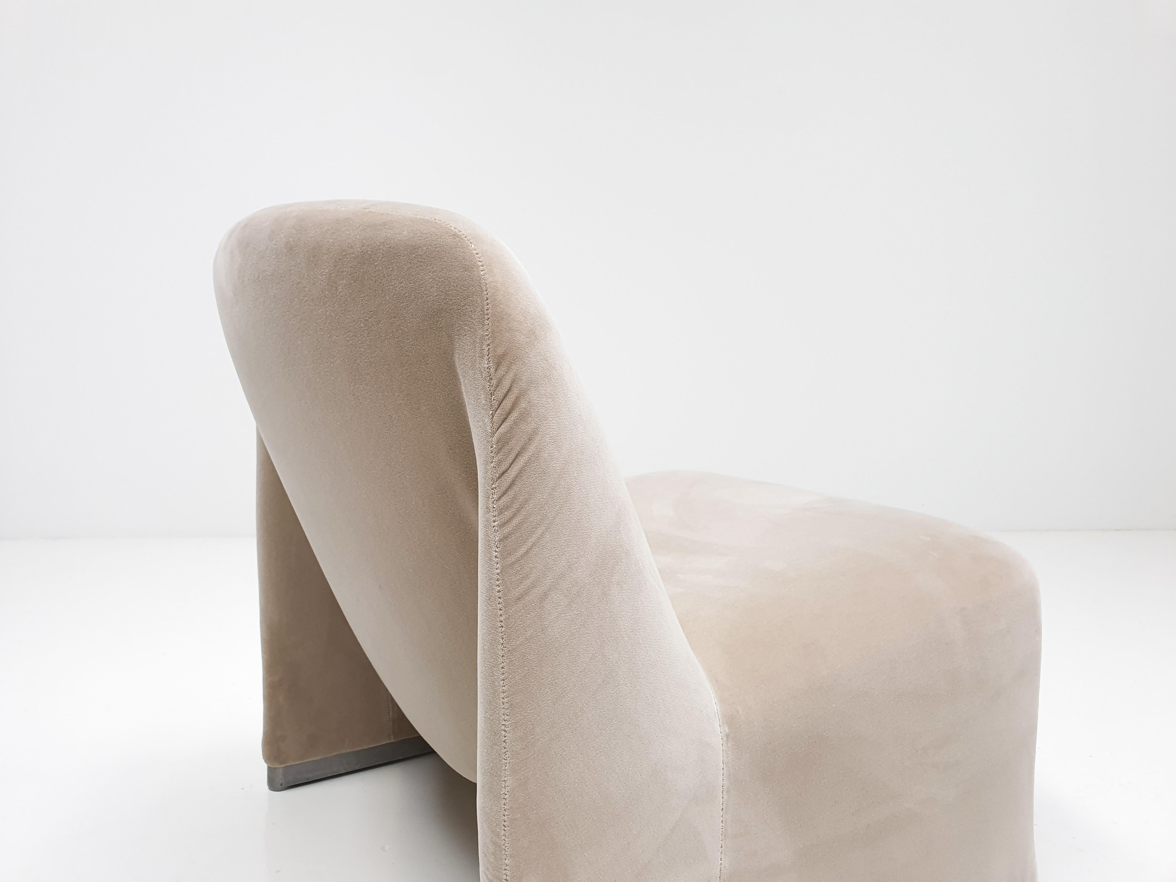 20th Century Pair of Giancarlo Piretti “Alky” Chairs in New Velvet, Artifort, 1970s