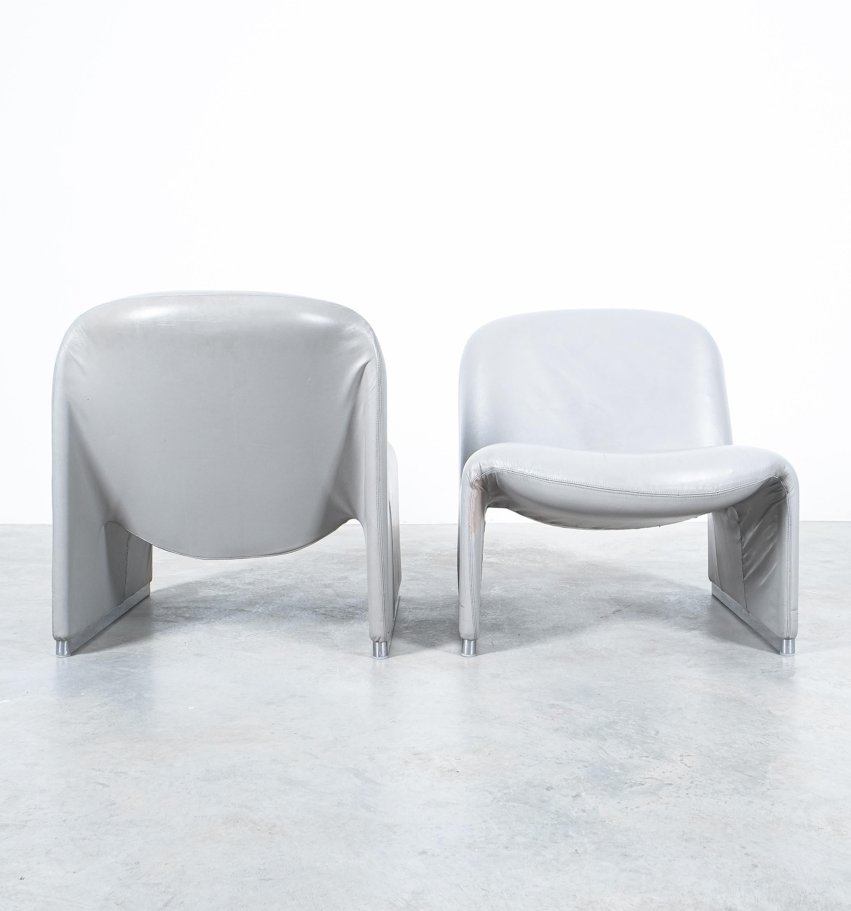 Pair of Giancarlo Piretti “Alky” Grey Leather Chairs, Castelli, 1969 4