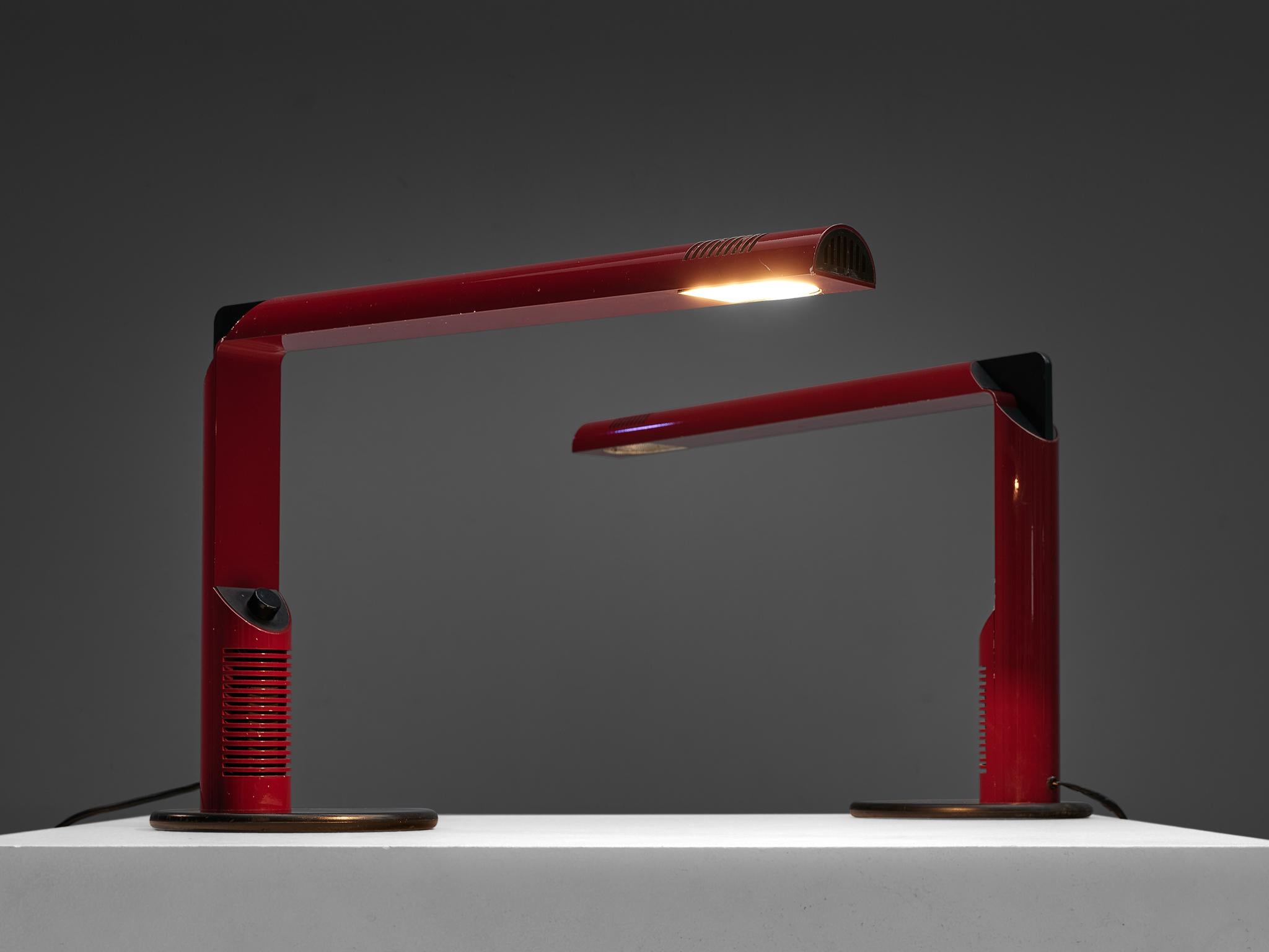 Gianfranco Frattini for Luci, pair of 'Abele' desk lamps, lacquered aluminum, iron, plastic, Italy, 1979

This pair of desk lamps in red lacquered aluminum was designed by Gianfranco Frattini. This 'Abele' lamp has a minimal and sleek design in true