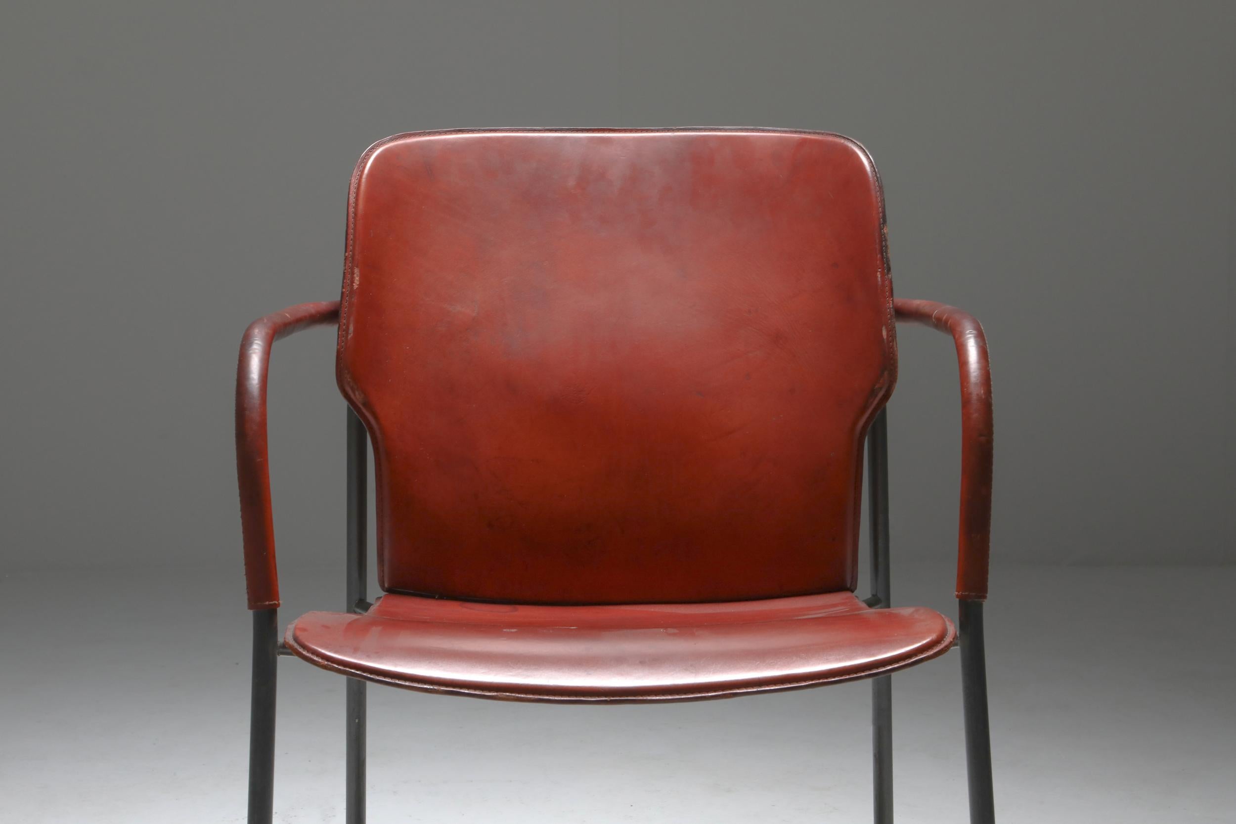 Paire de fauteuils Gianfranco Frattini modèle 'Lalanda' en cuir cognac foncé en vente 2
