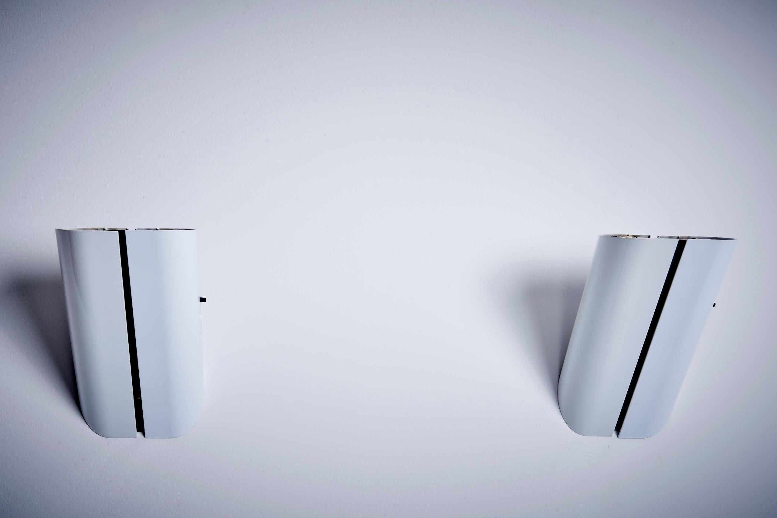 Pareja de apliques Gianfranco Frattini para Artemide, Italia, años 60 mediados del siglo XX en venta