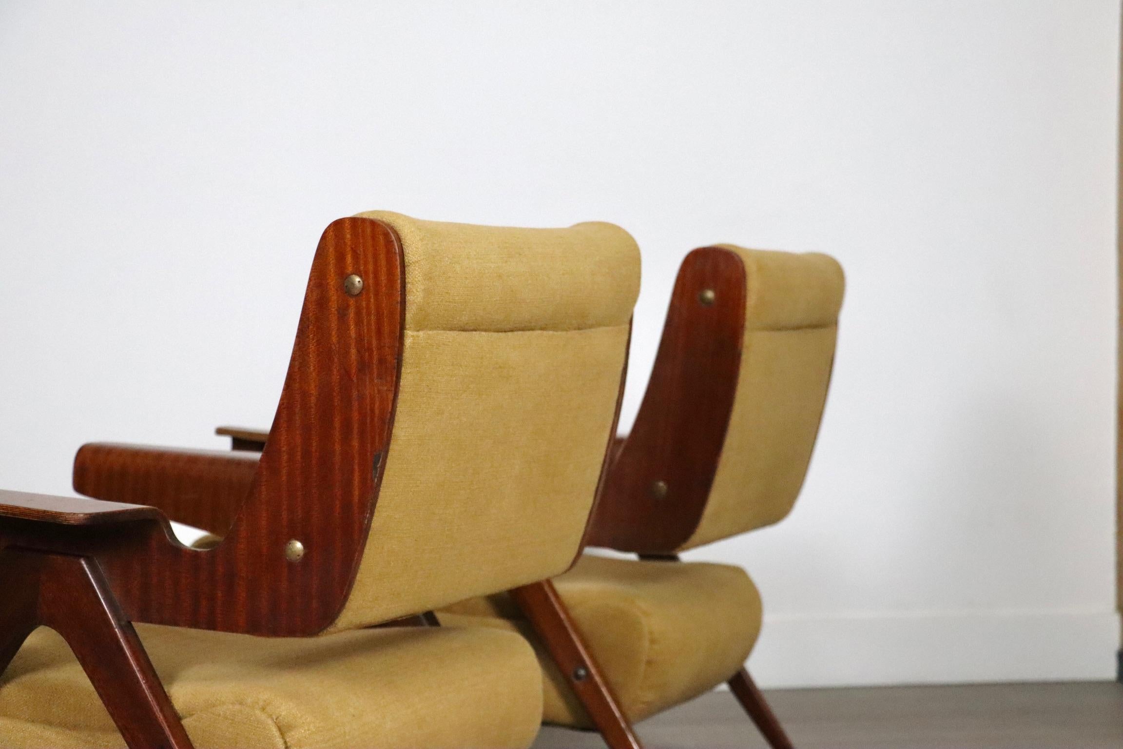 Pair Of Gianfranco Frattini Model 831 Lounge Chairs For Cassina, 1950s For Sale 4
