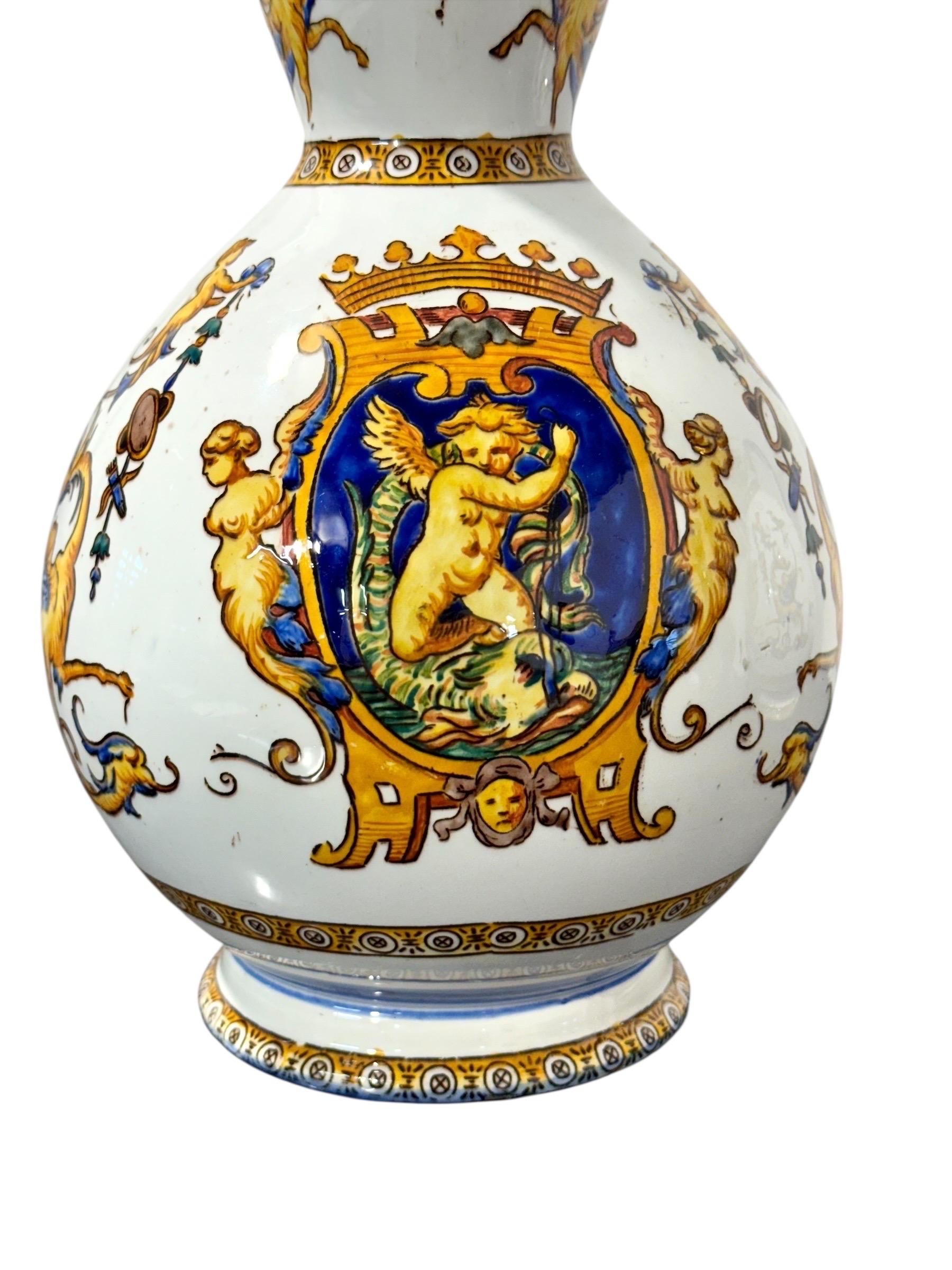 Coppia di brocche in maiolica rinascimentale di Gien, XIX secolo in vendita 11