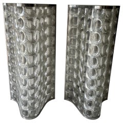 Ein Paar gigantischer  1970's  Wandleuchter aus PVC, Kunststoff und Chrom