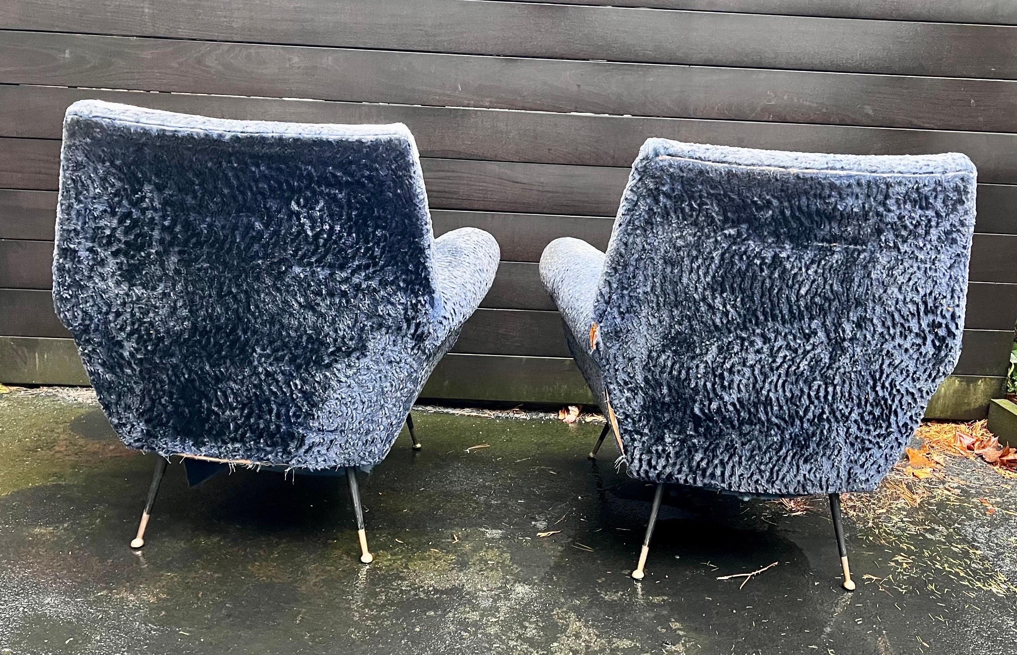 Fabric Pair of Gigi Radice Club Chairs for Minotti, c. 1950 (for restoration) For Sale