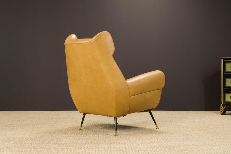 Pair of Gigi Radice for Minotti Leather Wingback Lounge Chairs, Italy, c. 1950s For Sale 3