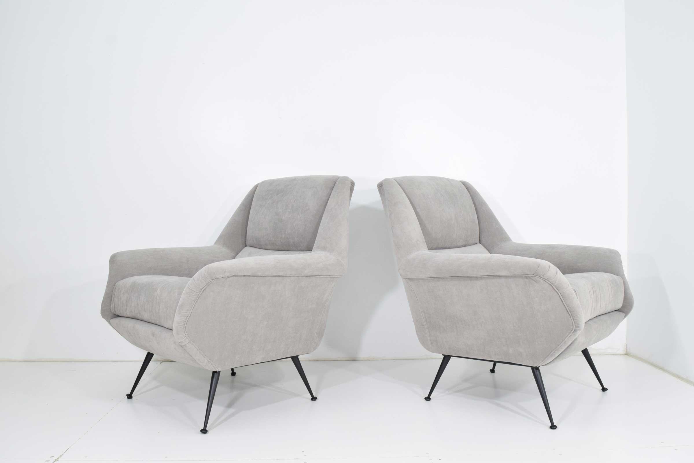 Mid-Century Modern Pair of Gigi Radice Lounge Chairs