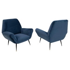 Paire de fauteuils en velours italien Gigi Radice, de style mi-siècle moderne, pour Minotti, années 50