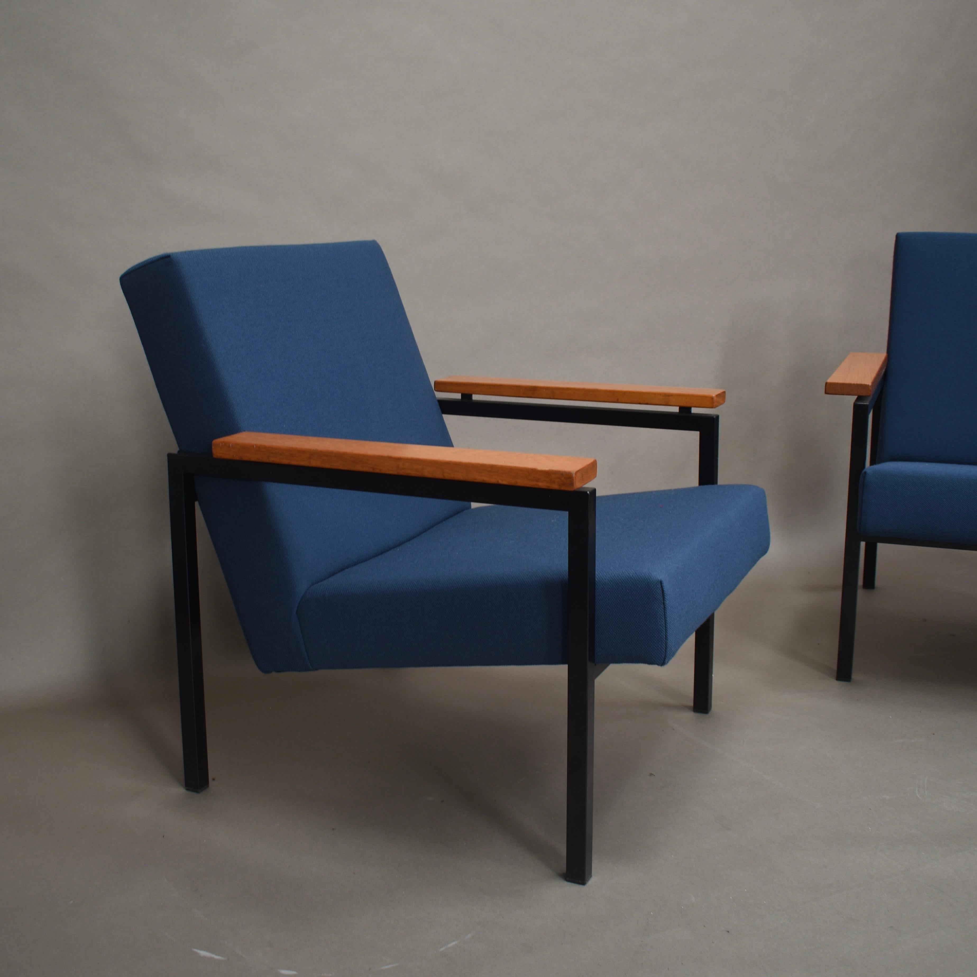 Pair of Gijs van der Sluis Chairs in New Upholstery, Netherlands, circa 1960 3