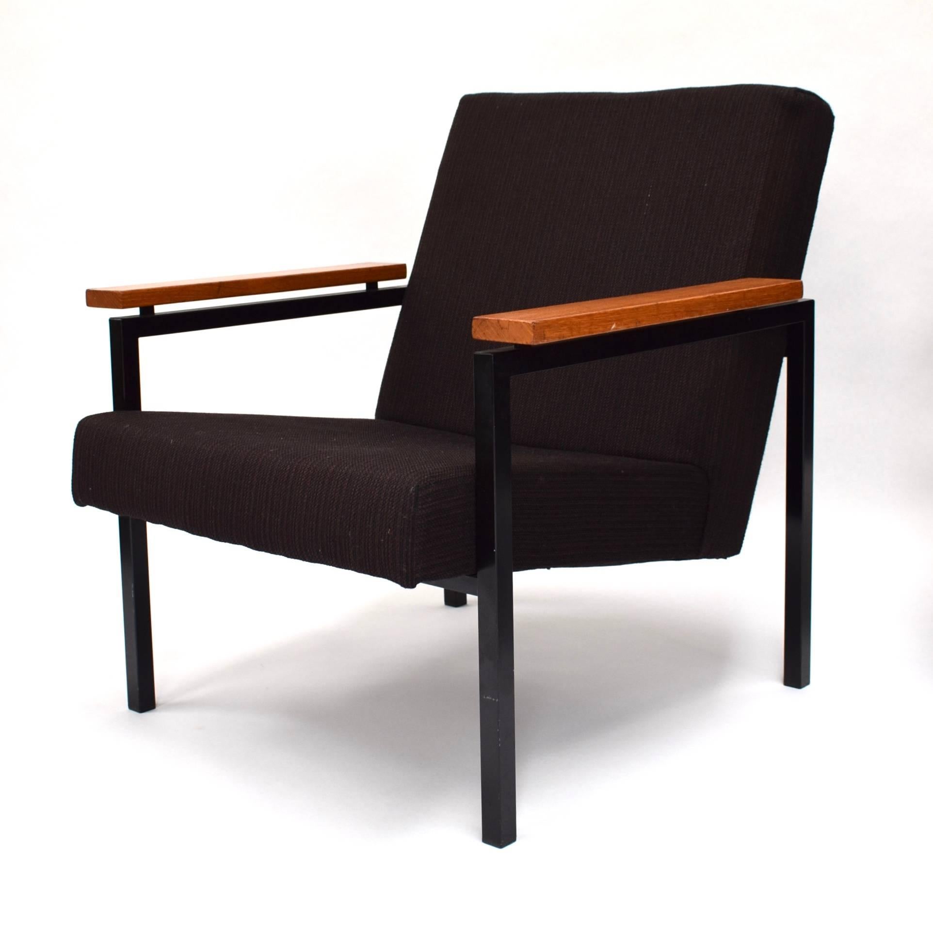 Mid-20th Century Pair of Gijs van der Sluis Model 30 Lounge Chairs