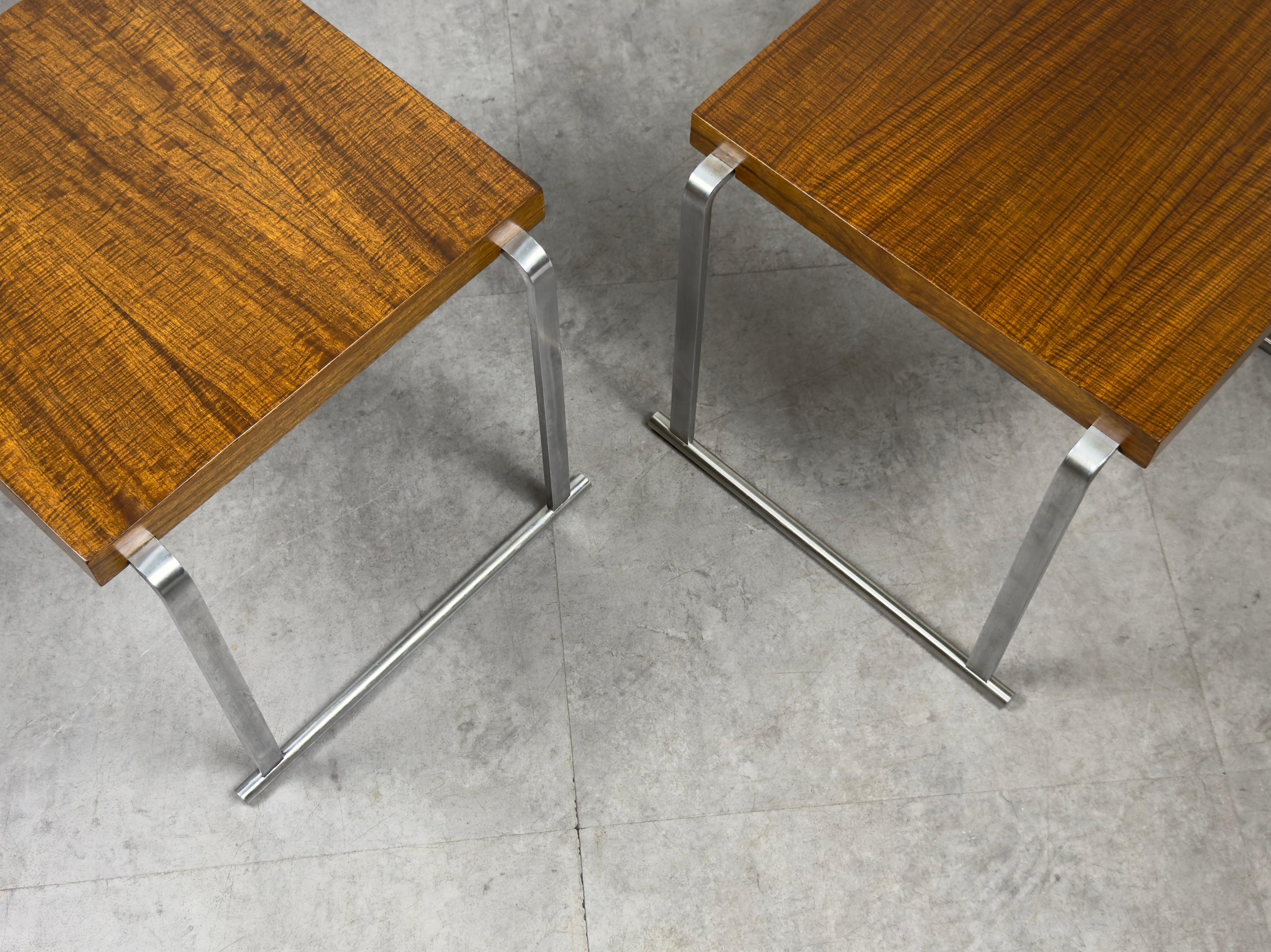 Pair of Gilbert Rohde for Herman Miller Rare End Tables in Laurel & Steel 1930s (amerikanisch) im Angebot