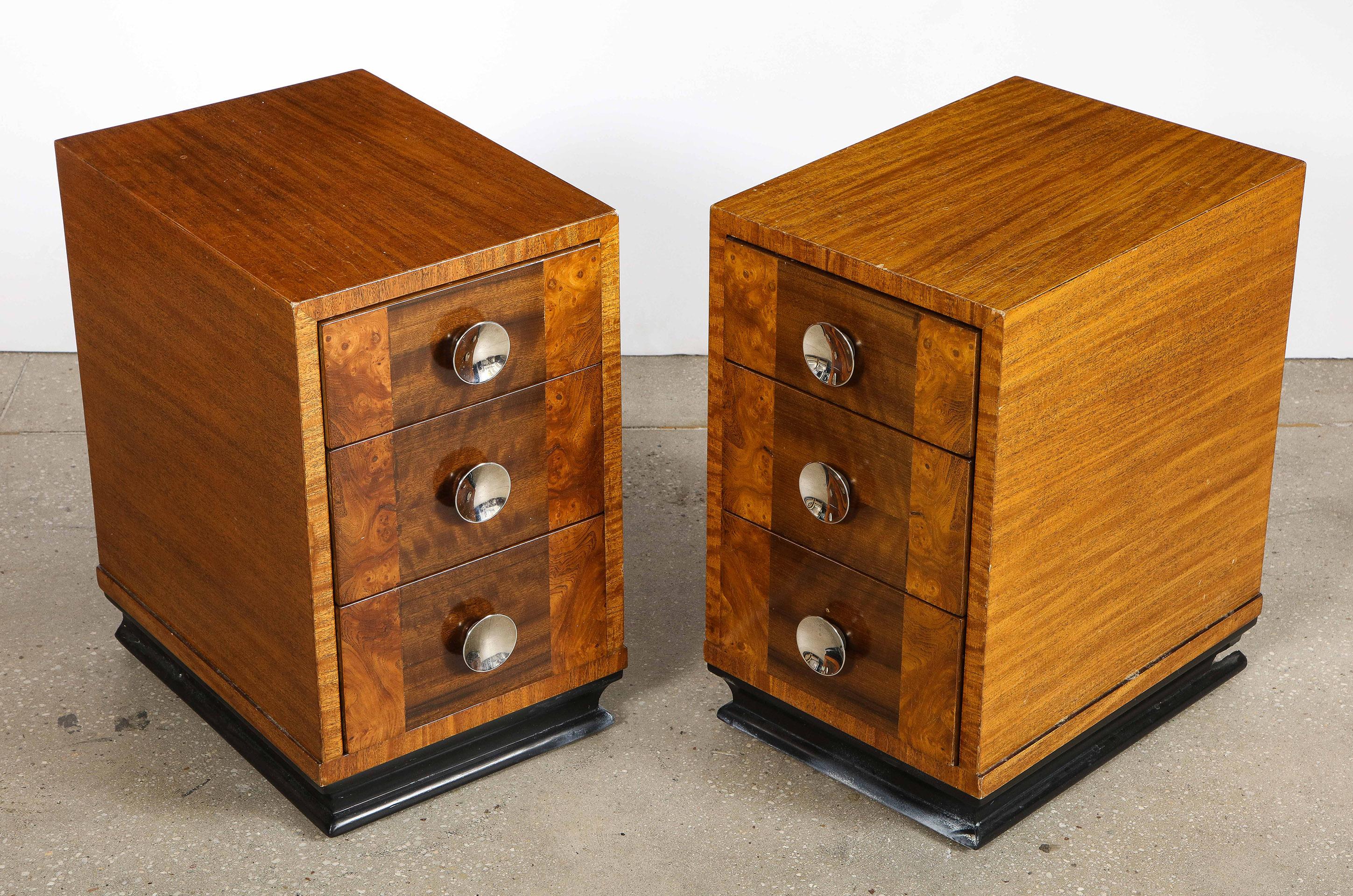 Pair of Gilbert Rohde Nightstands In Good Condition In New York, NY